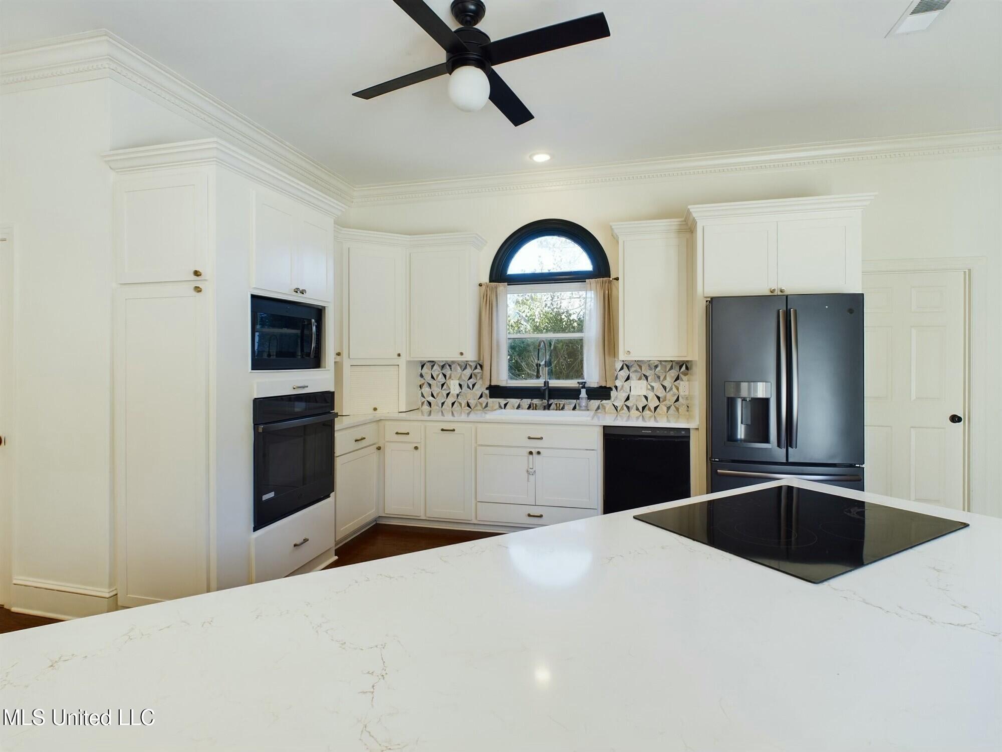 219 Ingleside Drive