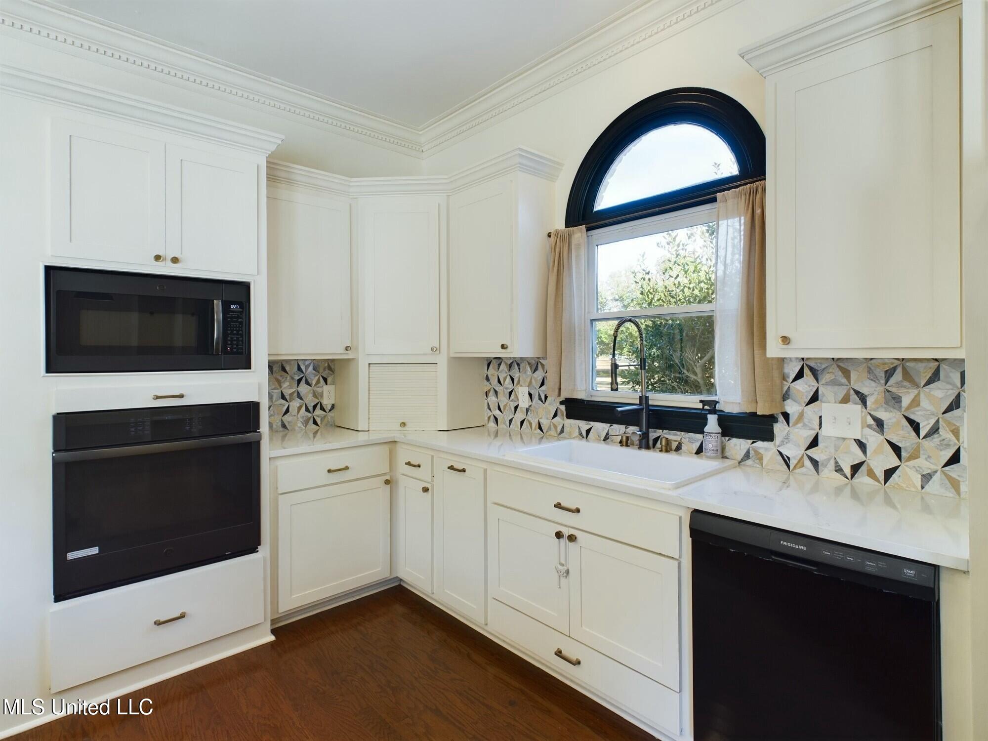 219 Ingleside Drive
