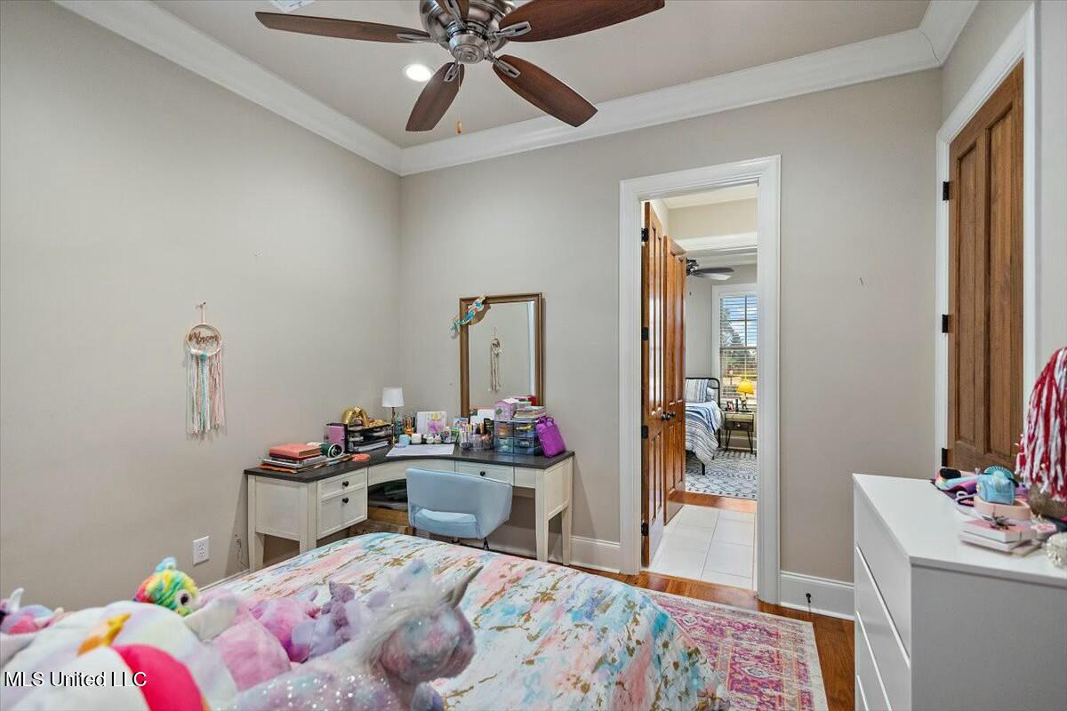 305 Colony Court