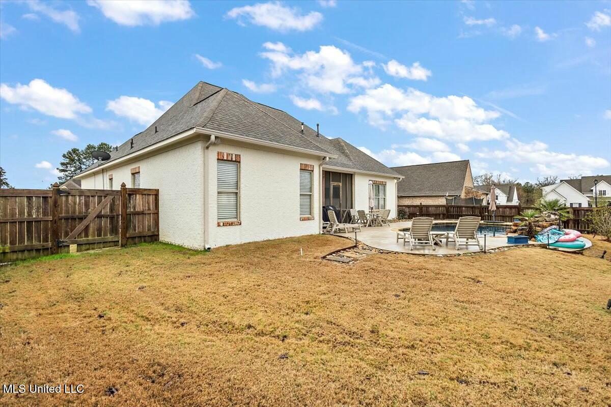 305 Colony Court