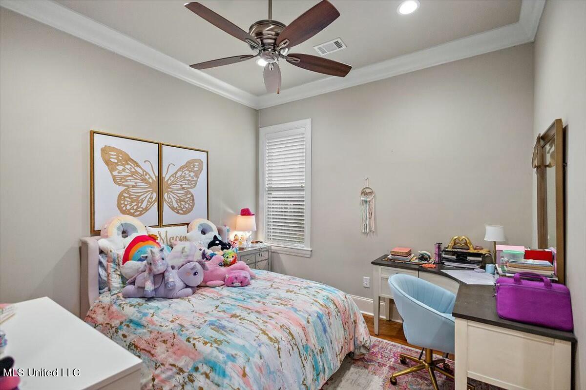 305 Colony Court