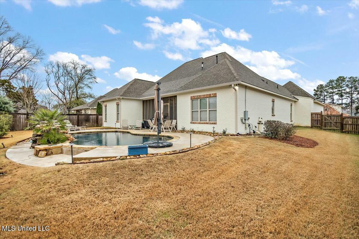 305 Colony Court