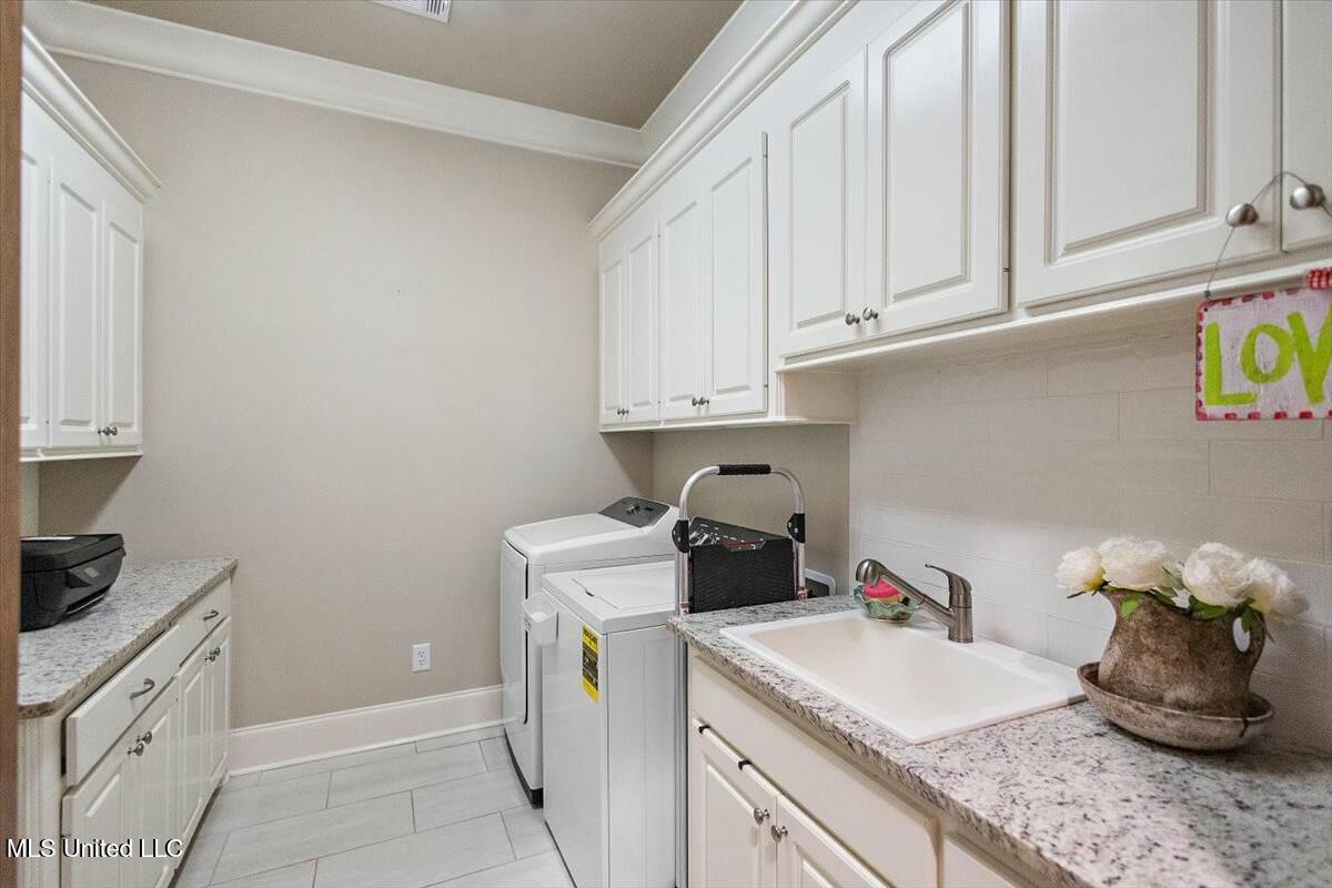 305 Colony Court