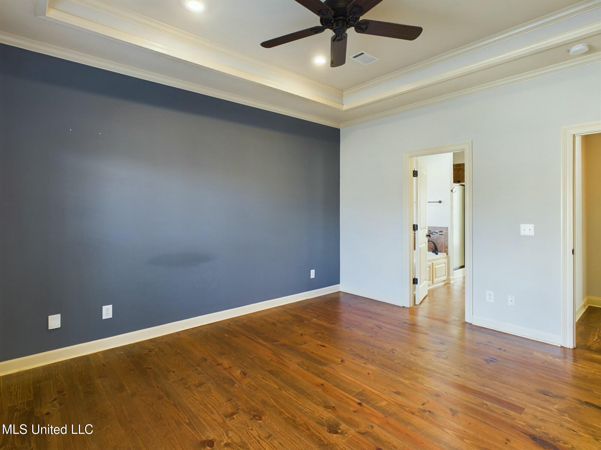 633 Tucker Crossing