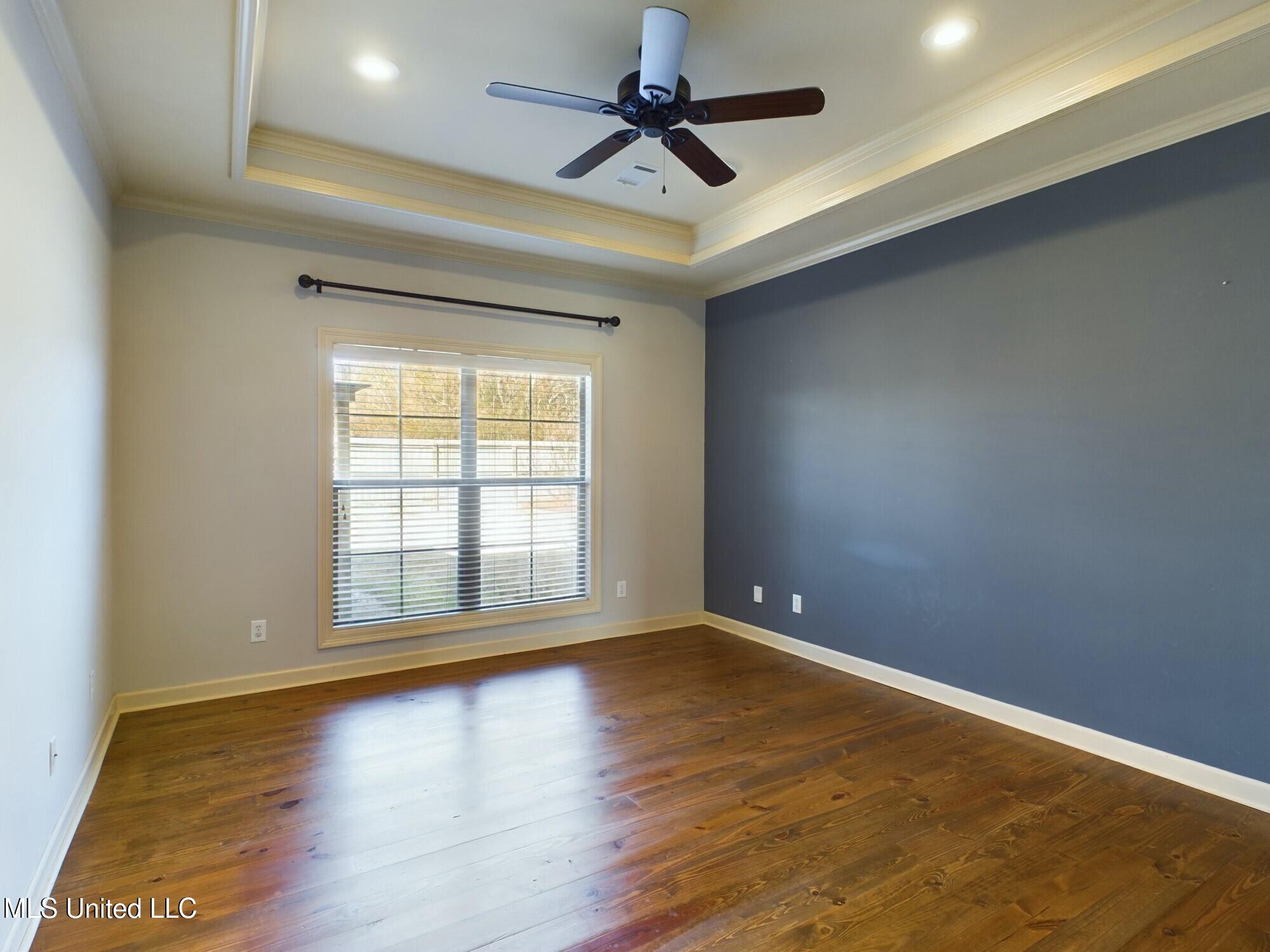 633 Tucker Crossing