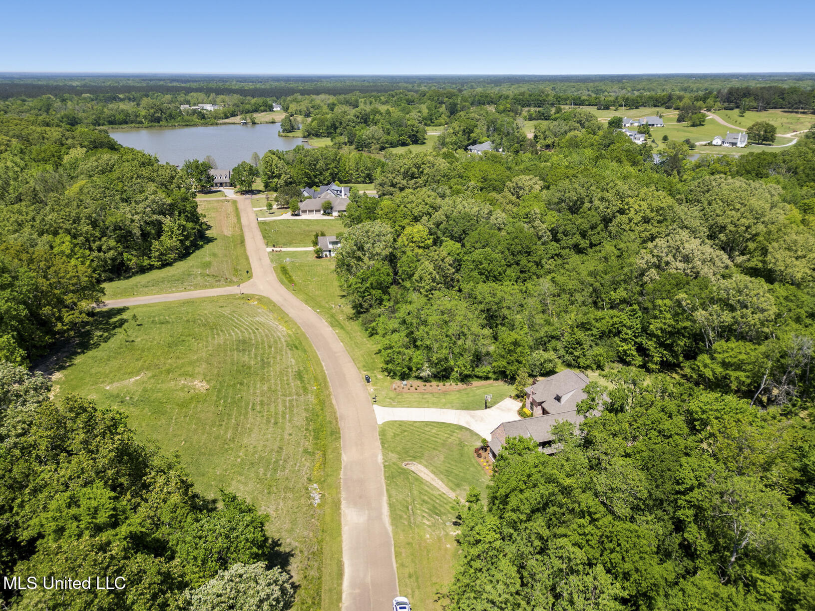 168 Chestnut Hill Road