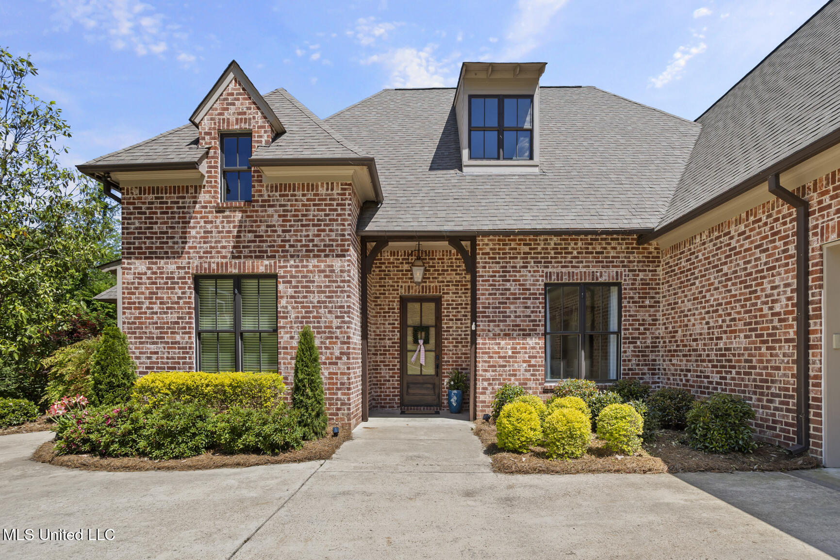 168 Chestnut Hill Road