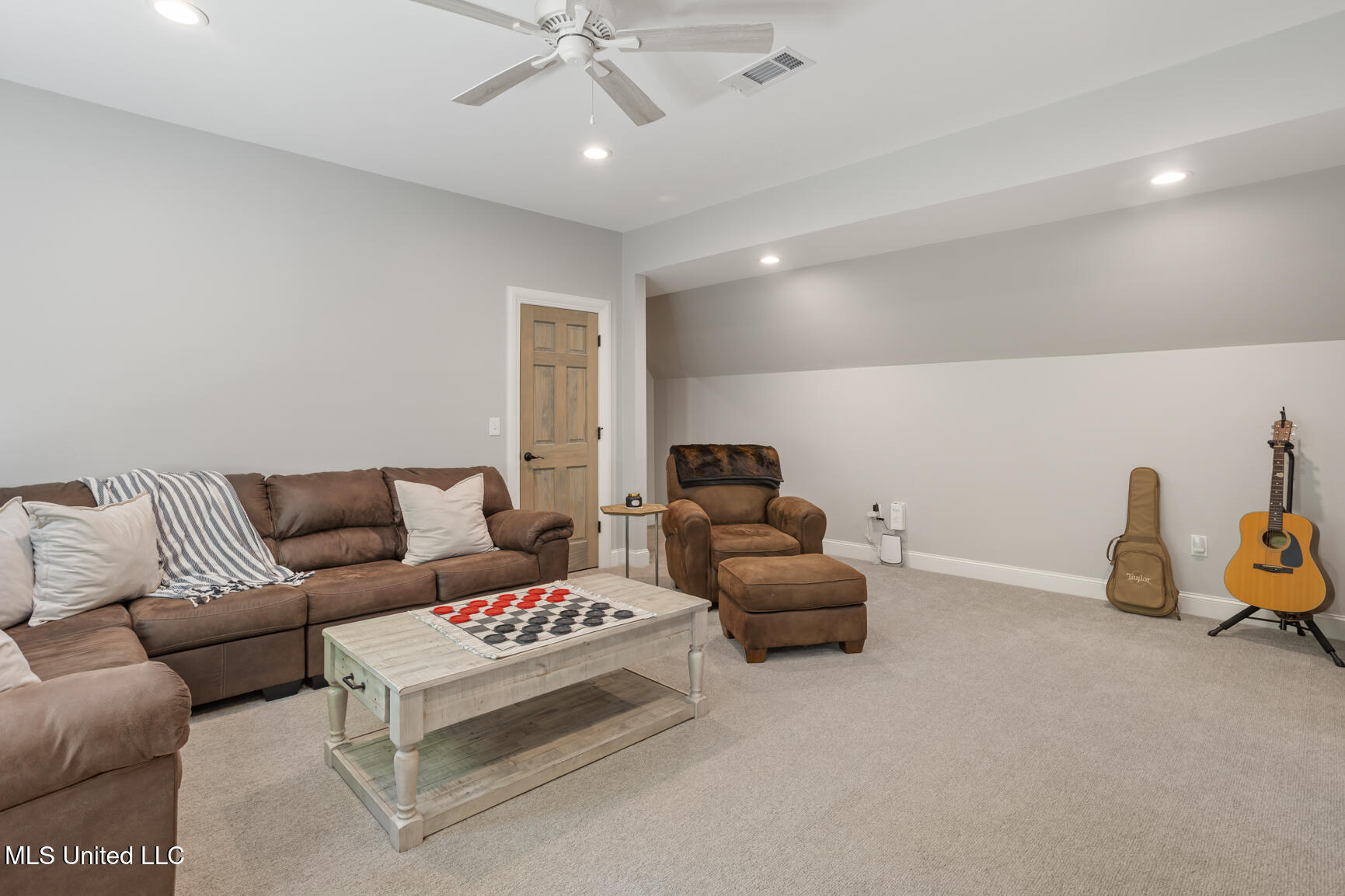 168 Chestnut Hill Road