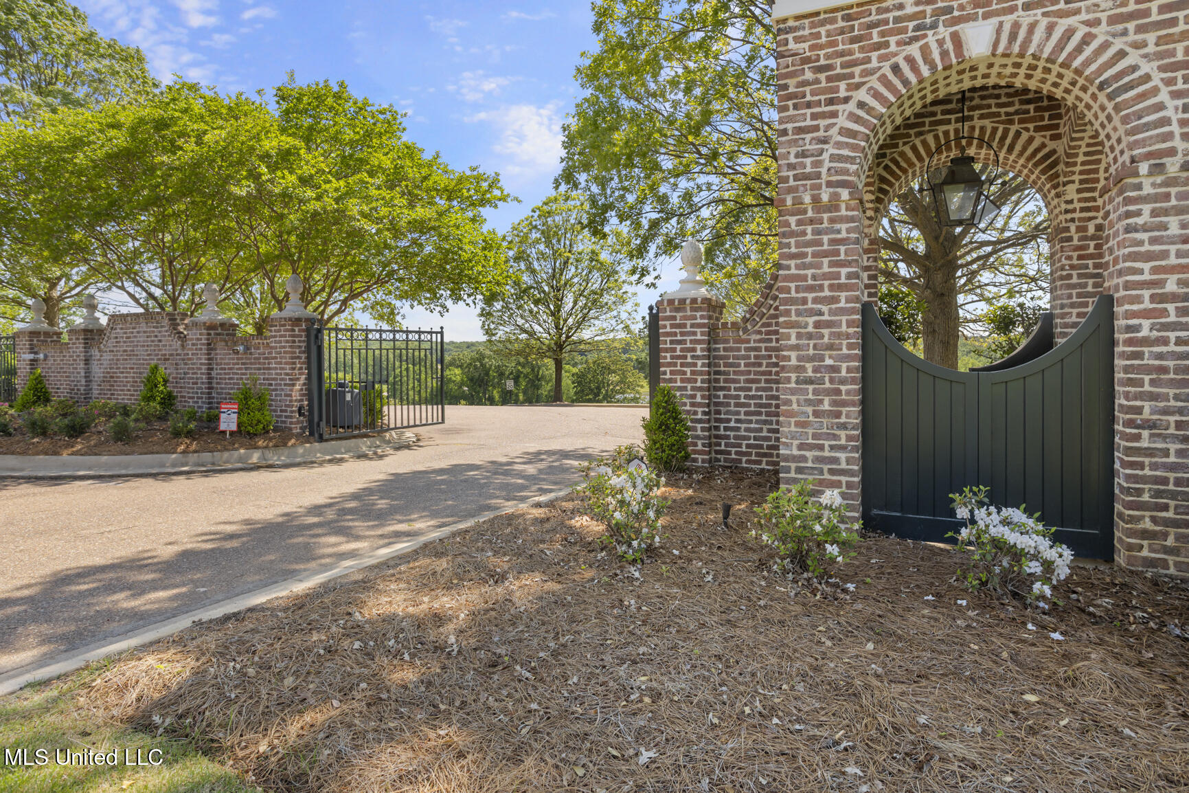 168 Chestnut Hill Road