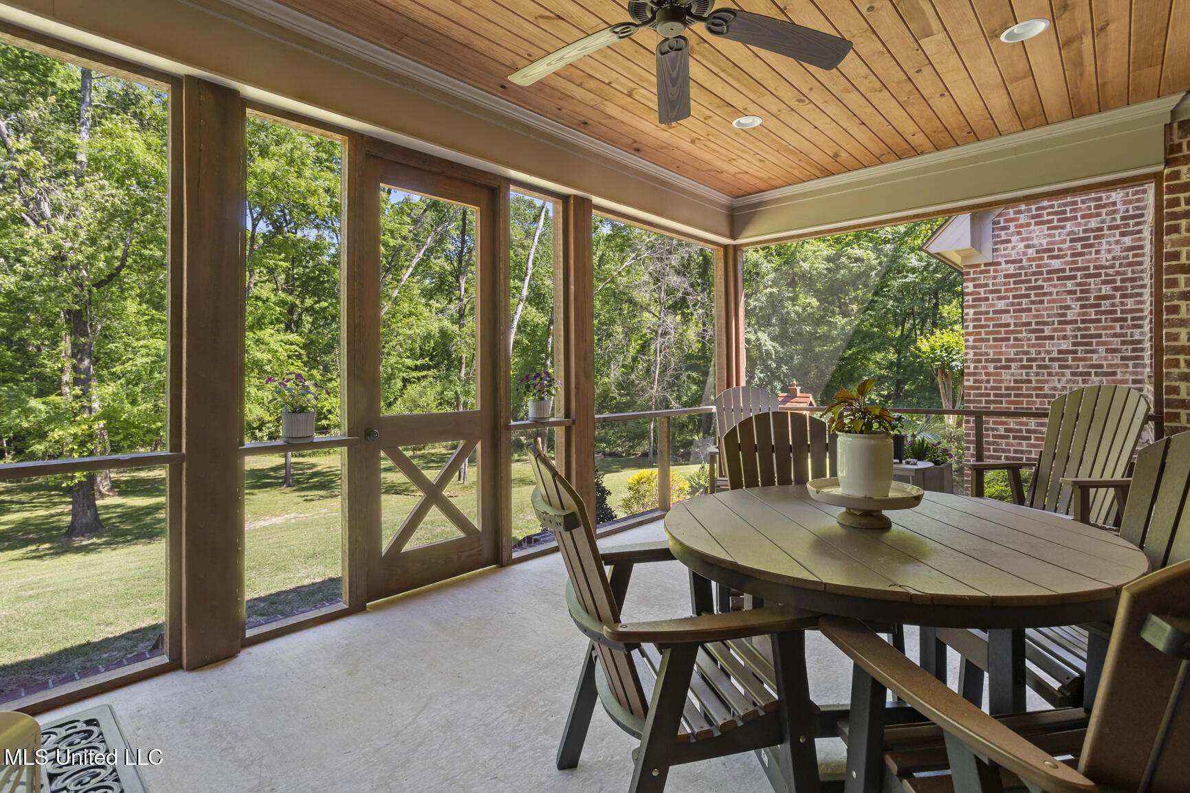168 Chestnut Hill Road