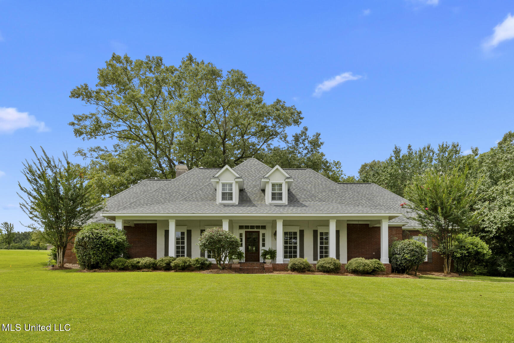 16 Greystone Drive