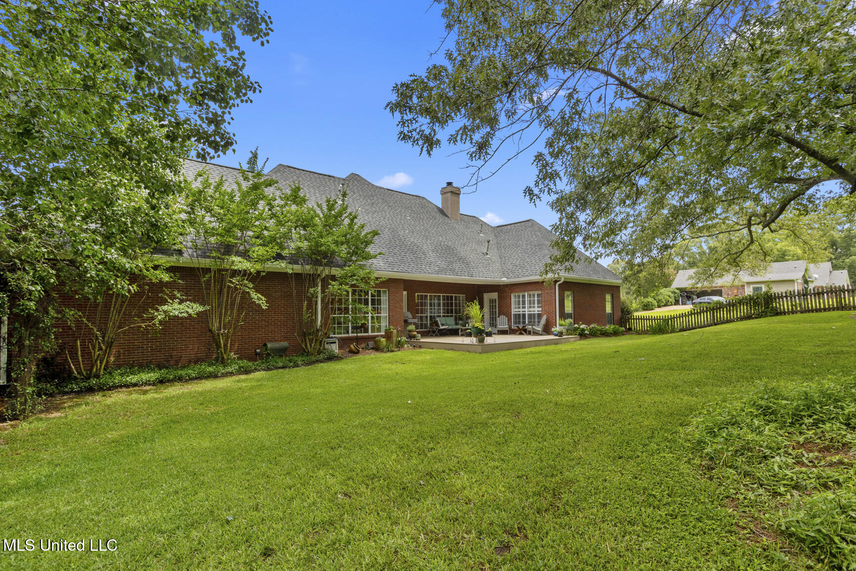 16 Greystone Drive