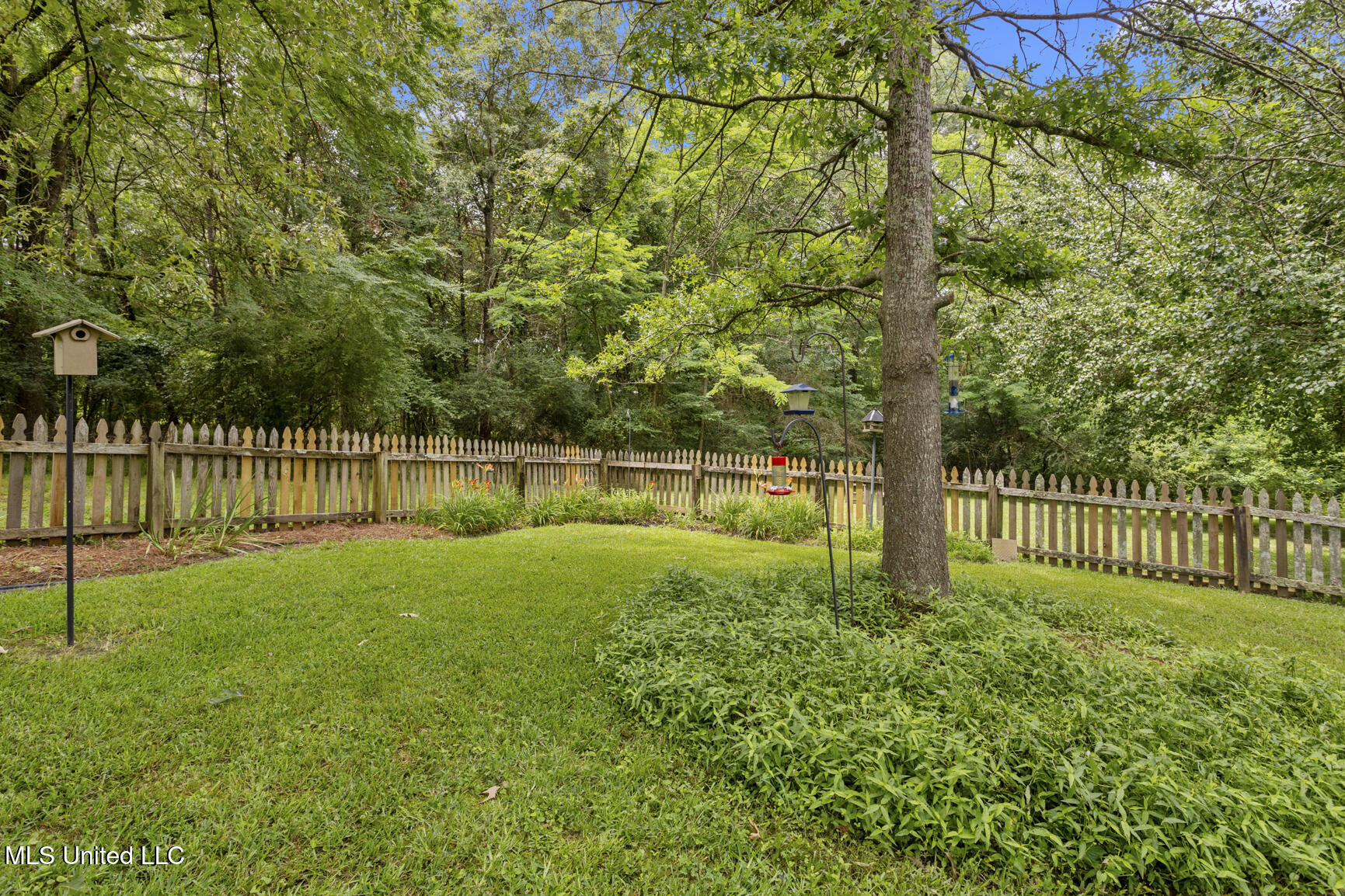 16 Greystone Drive