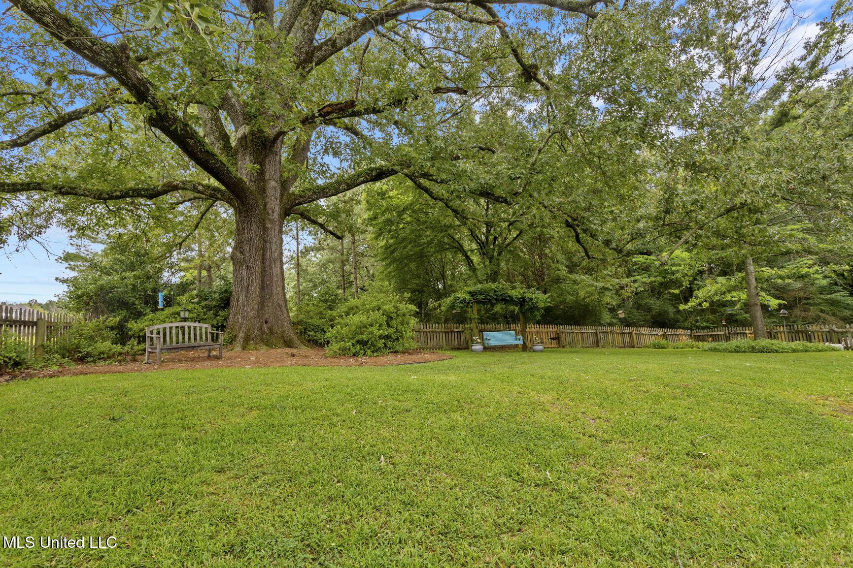 16 Greystone Drive