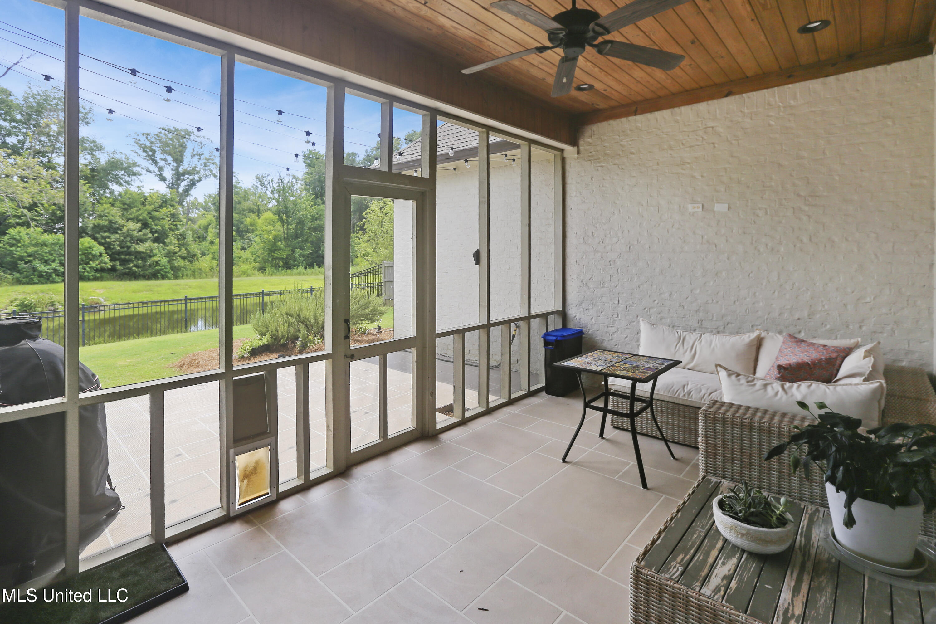 124 Colony Place