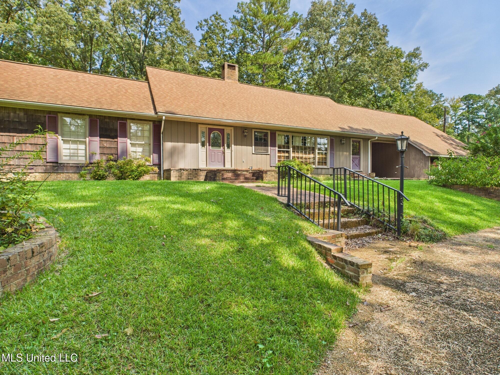 104 Renfroe Road
