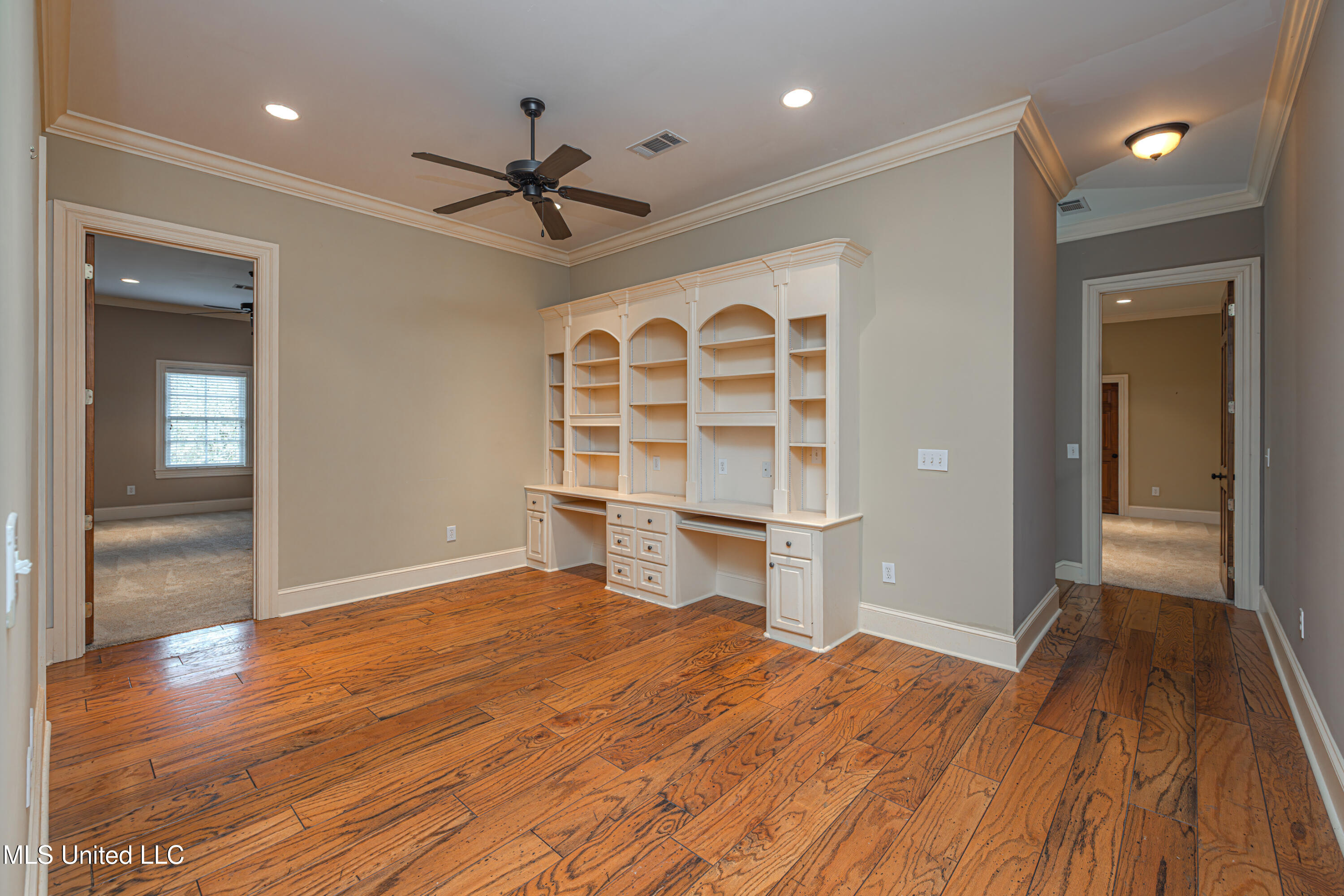 237 Calumet Drive