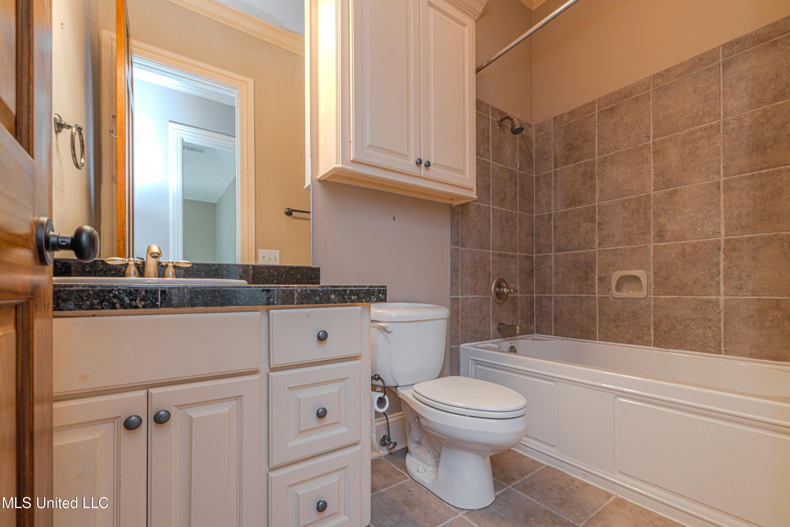 237 Calumet Drive