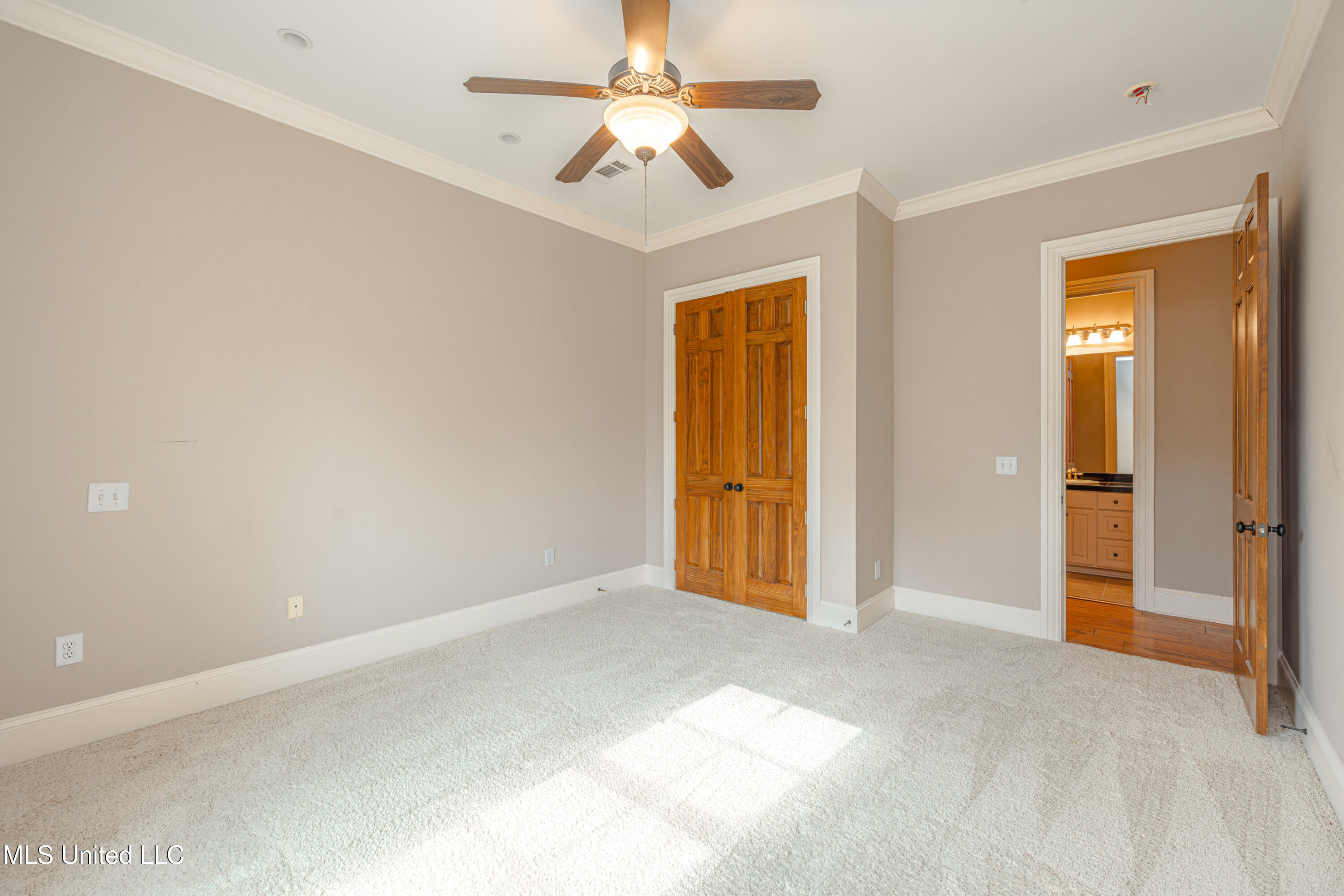 237 Calumet Drive