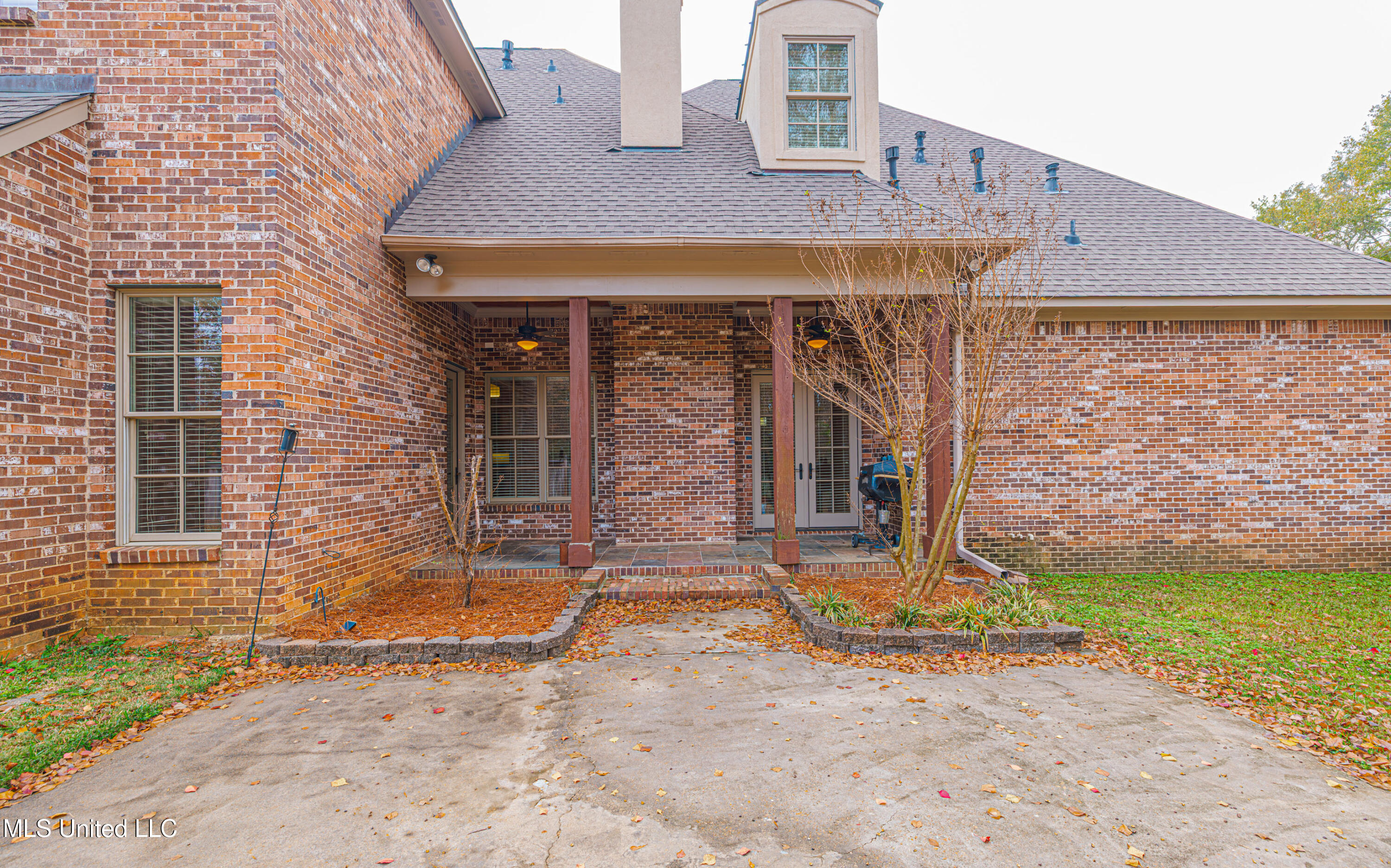 237 Calumet Drive