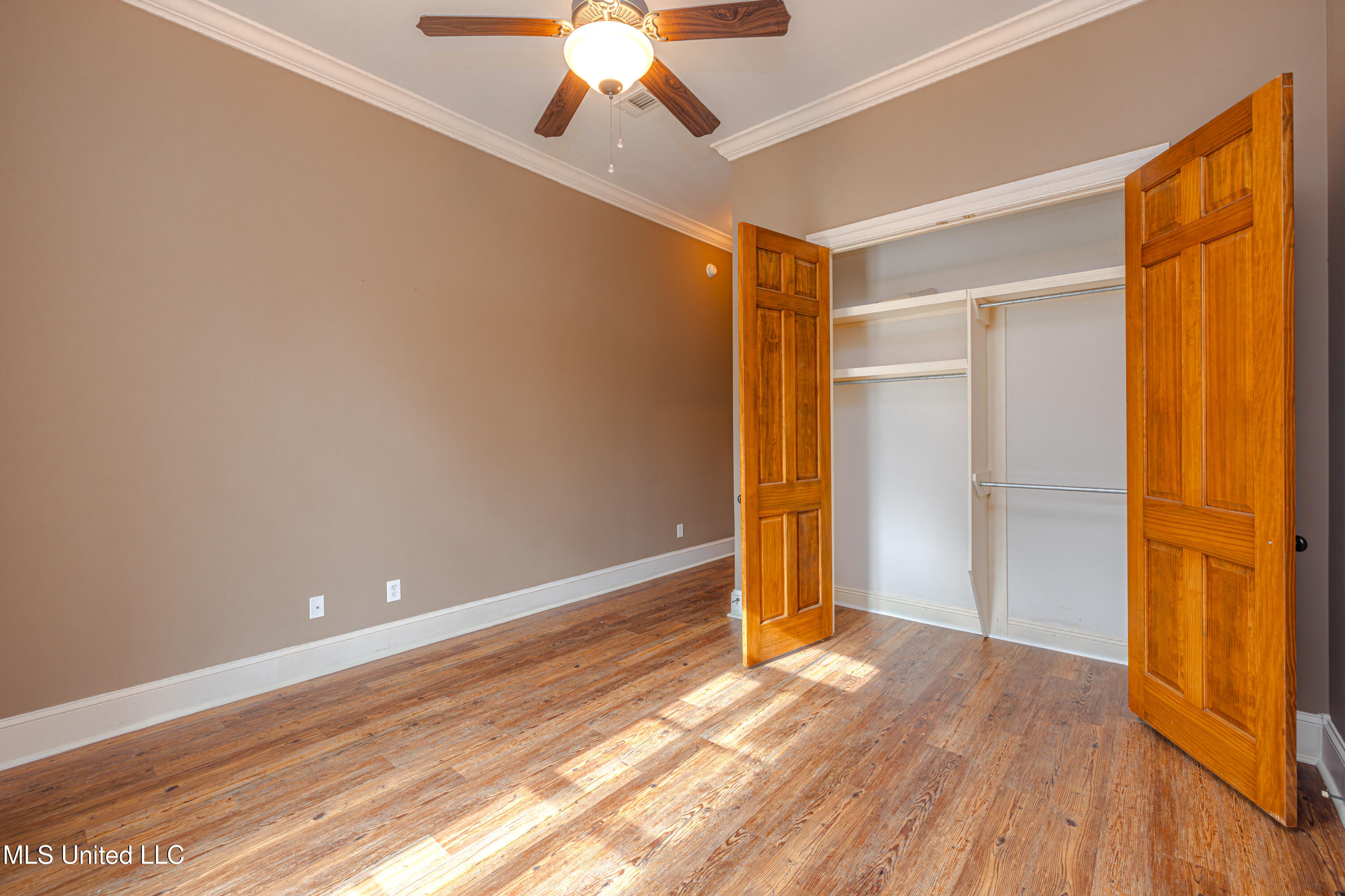 237 Calumet Drive