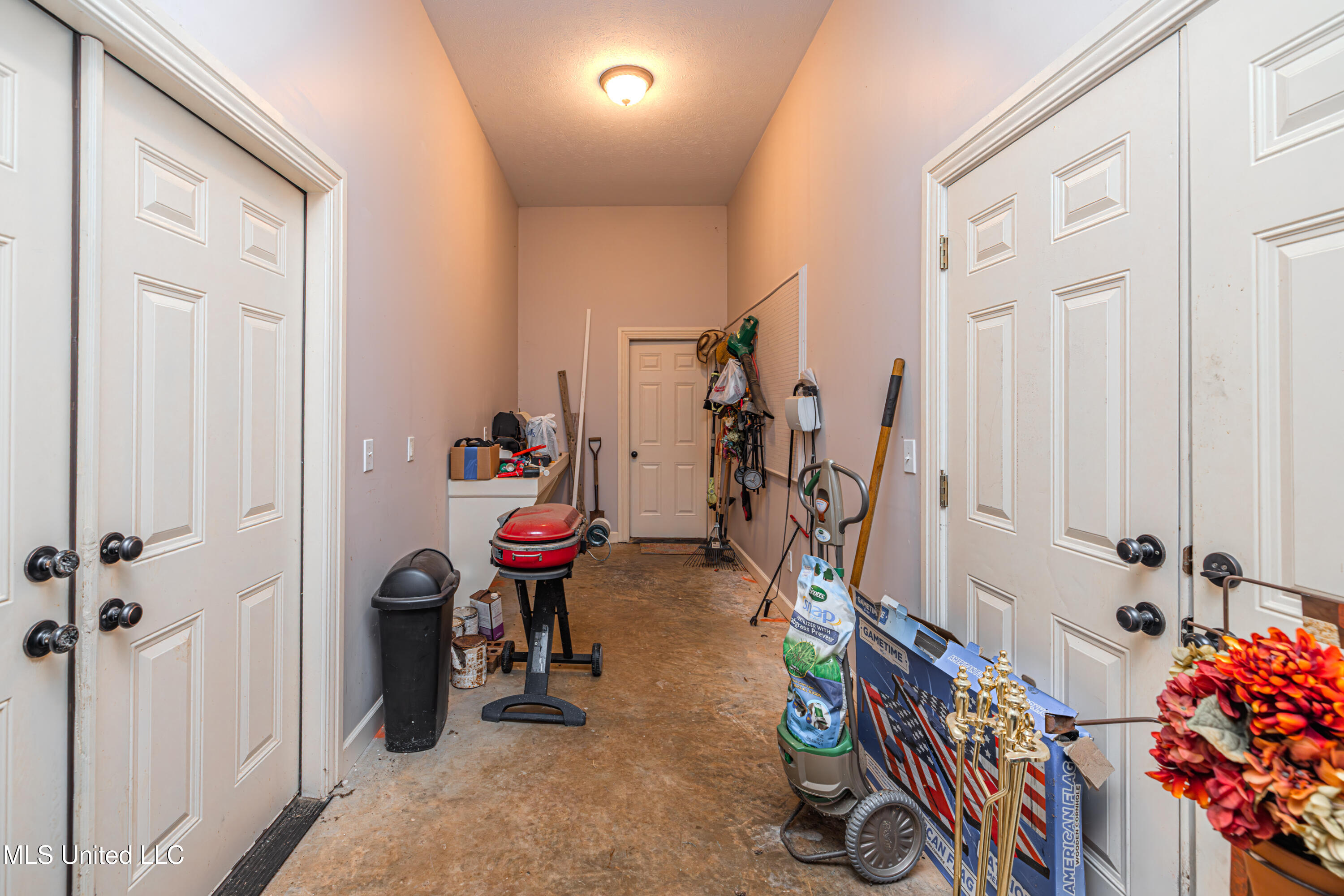 237 Calumet Drive