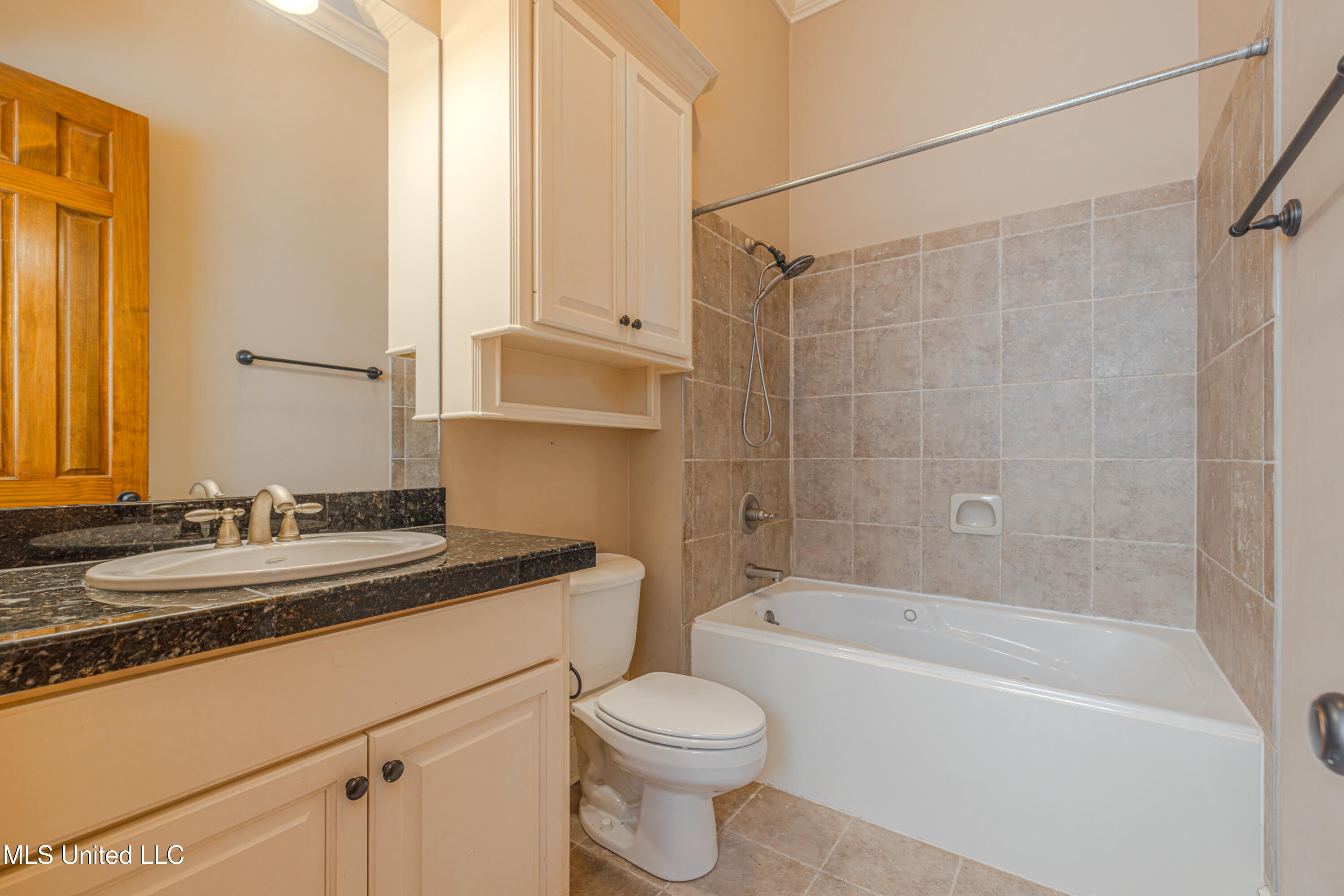 237 Calumet Drive