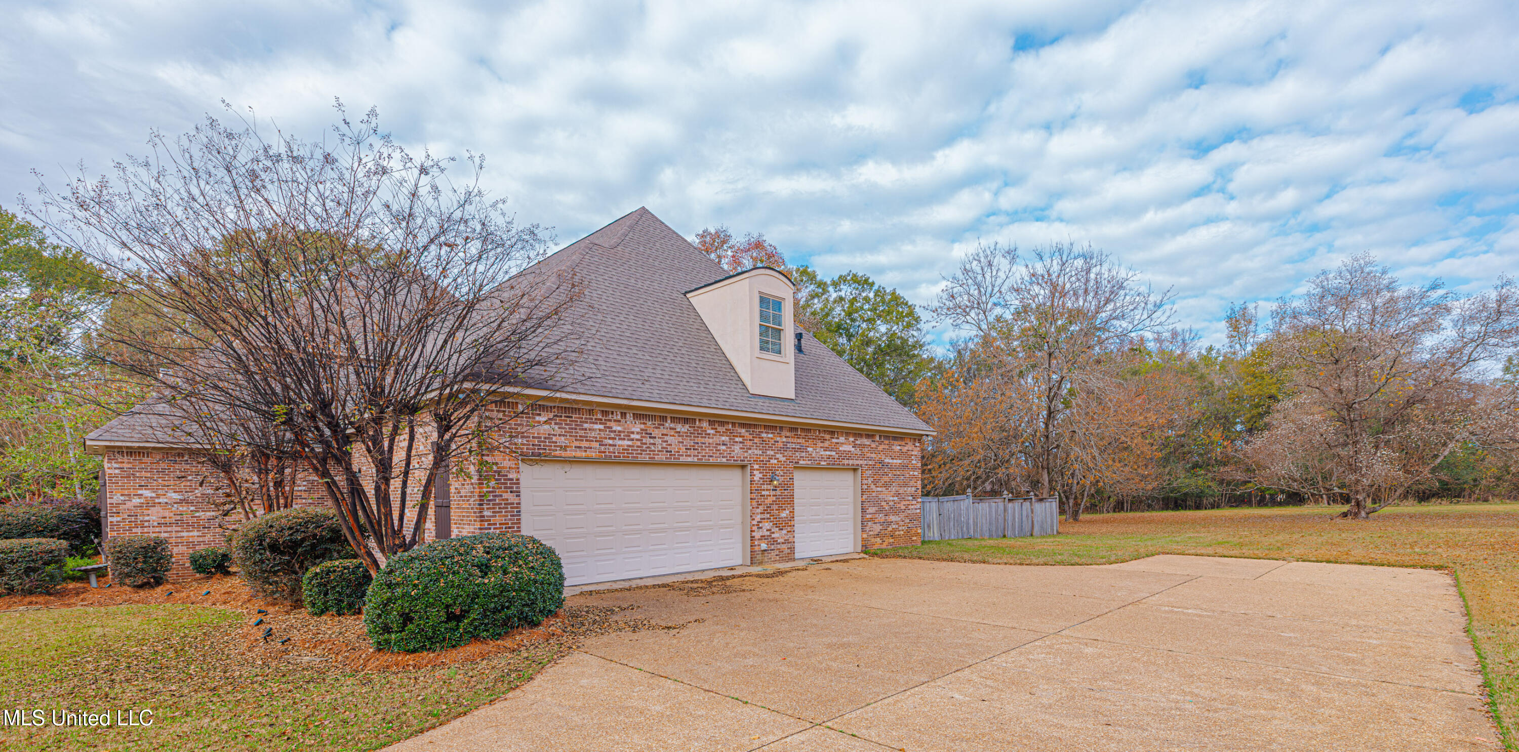 237 Calumet Drive
