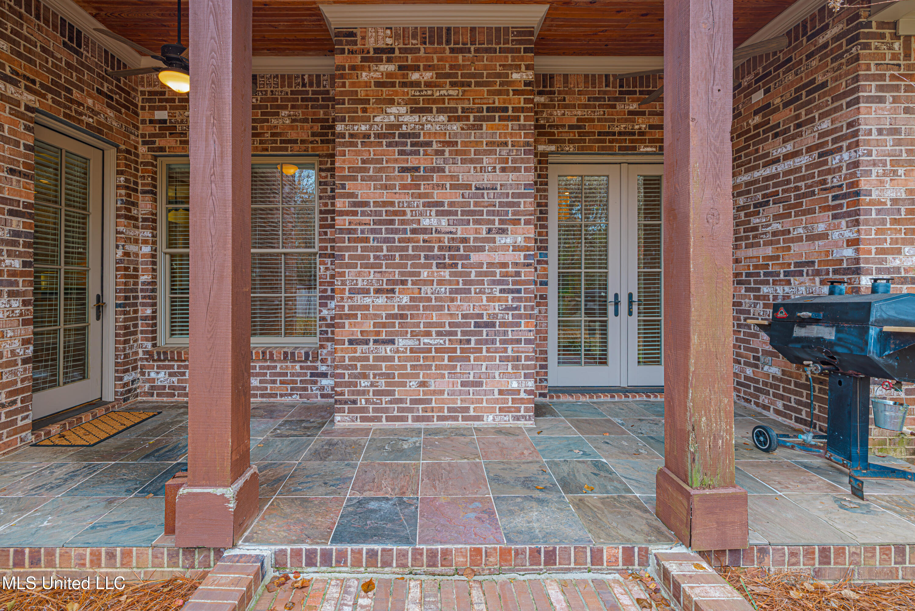 237 Calumet Drive