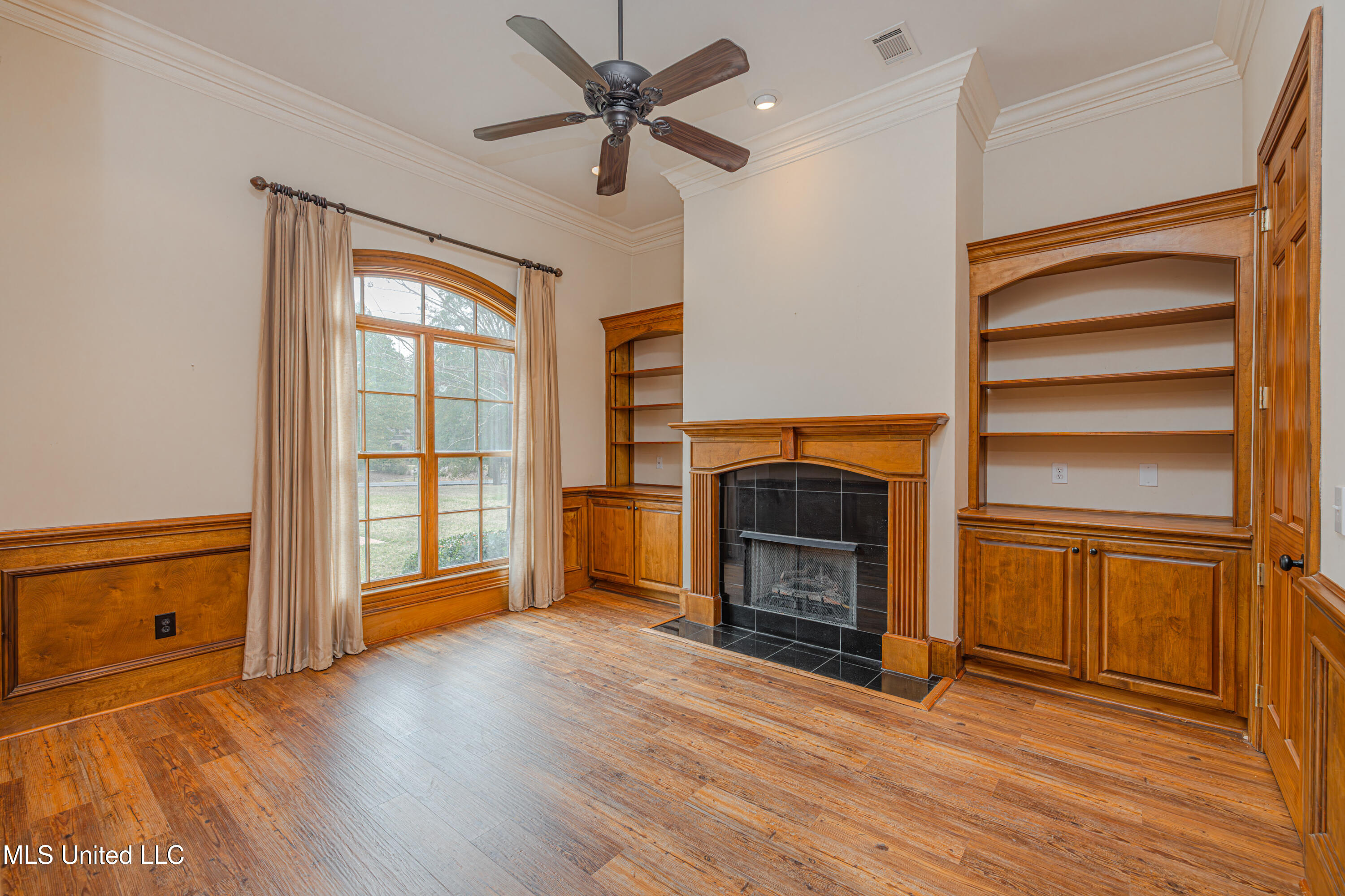 237 Calumet Drive