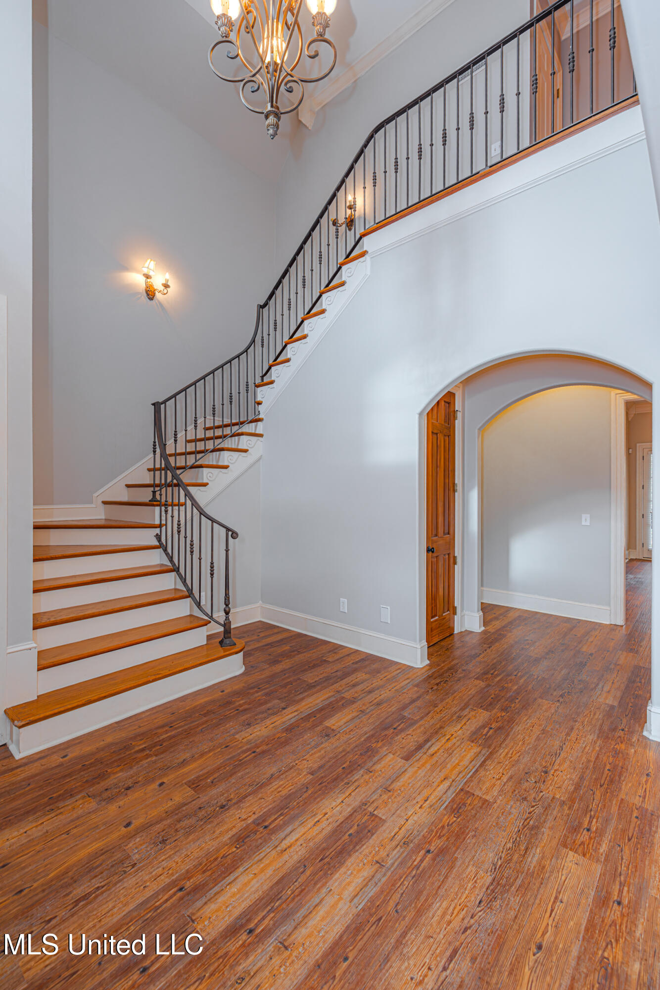 237 Calumet Drive