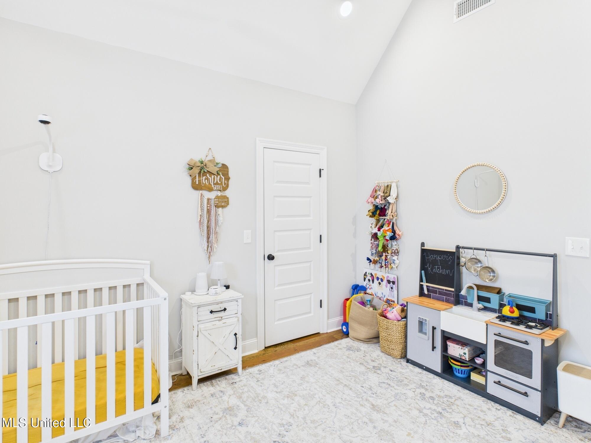 409 Pilot Circle