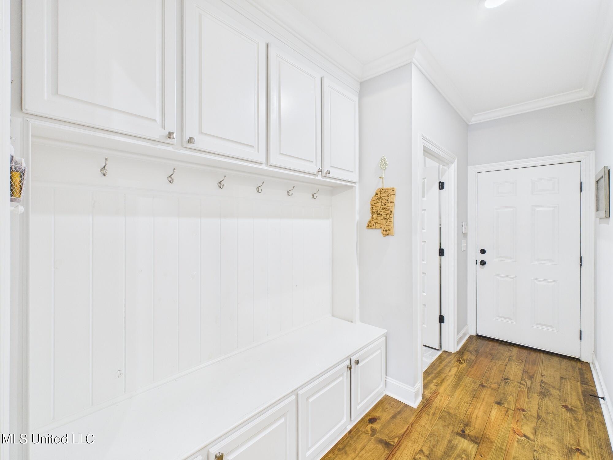 409 Pilot Circle