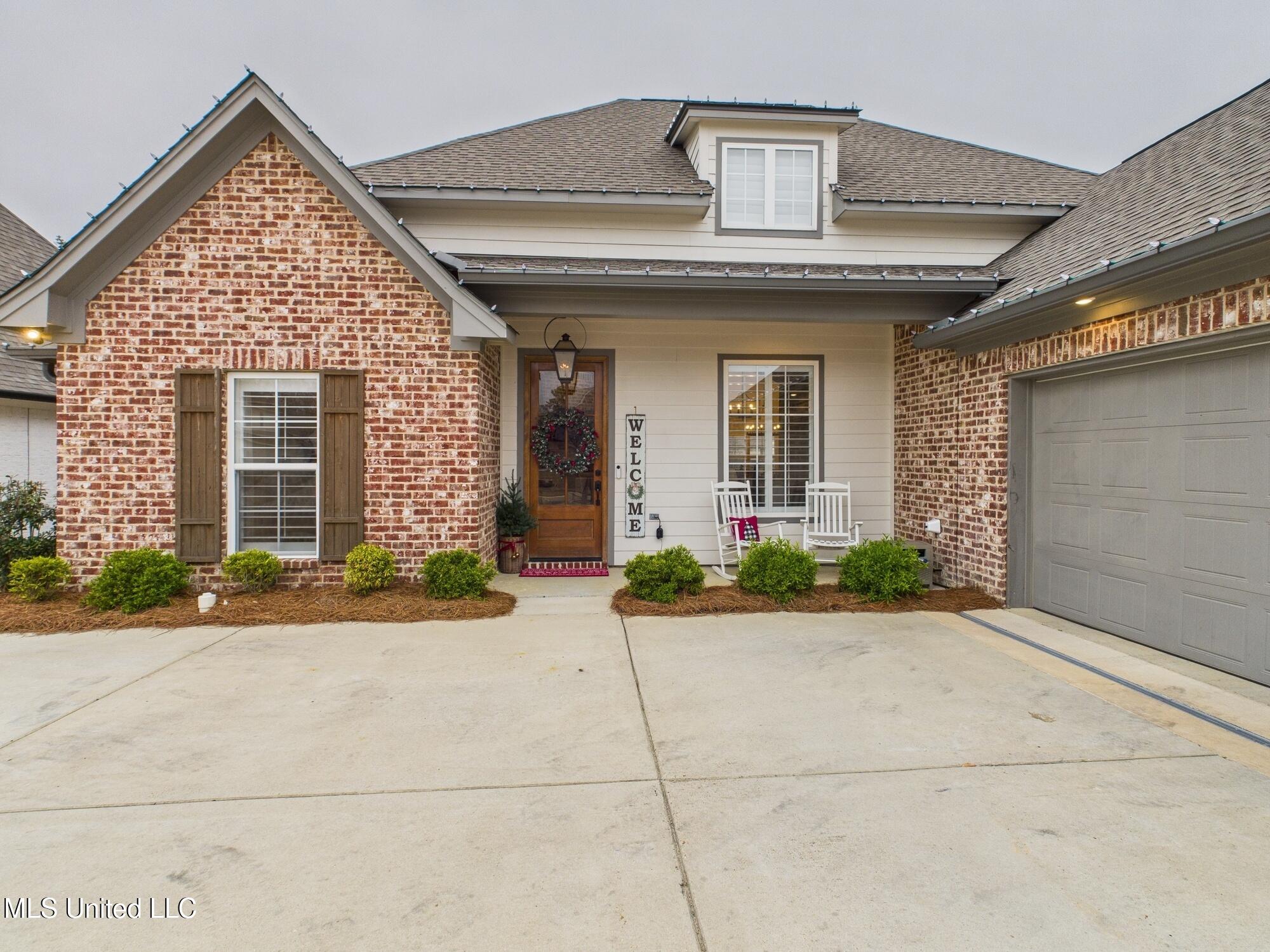 409 Pilot Circle