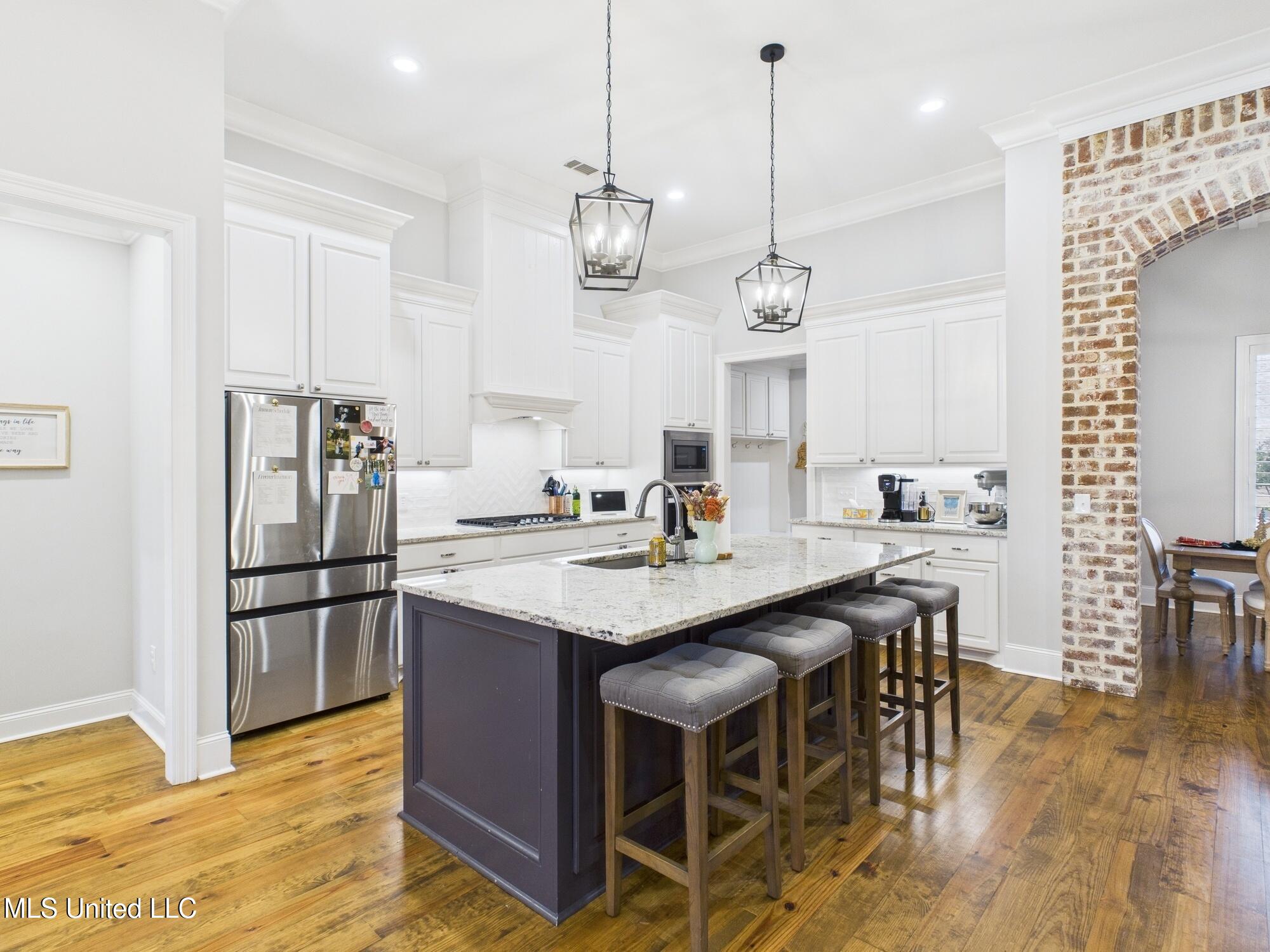409 Pilot Circle