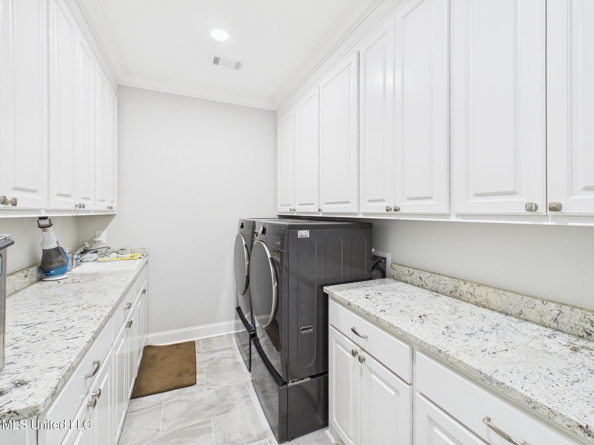 409 Pilot Circle