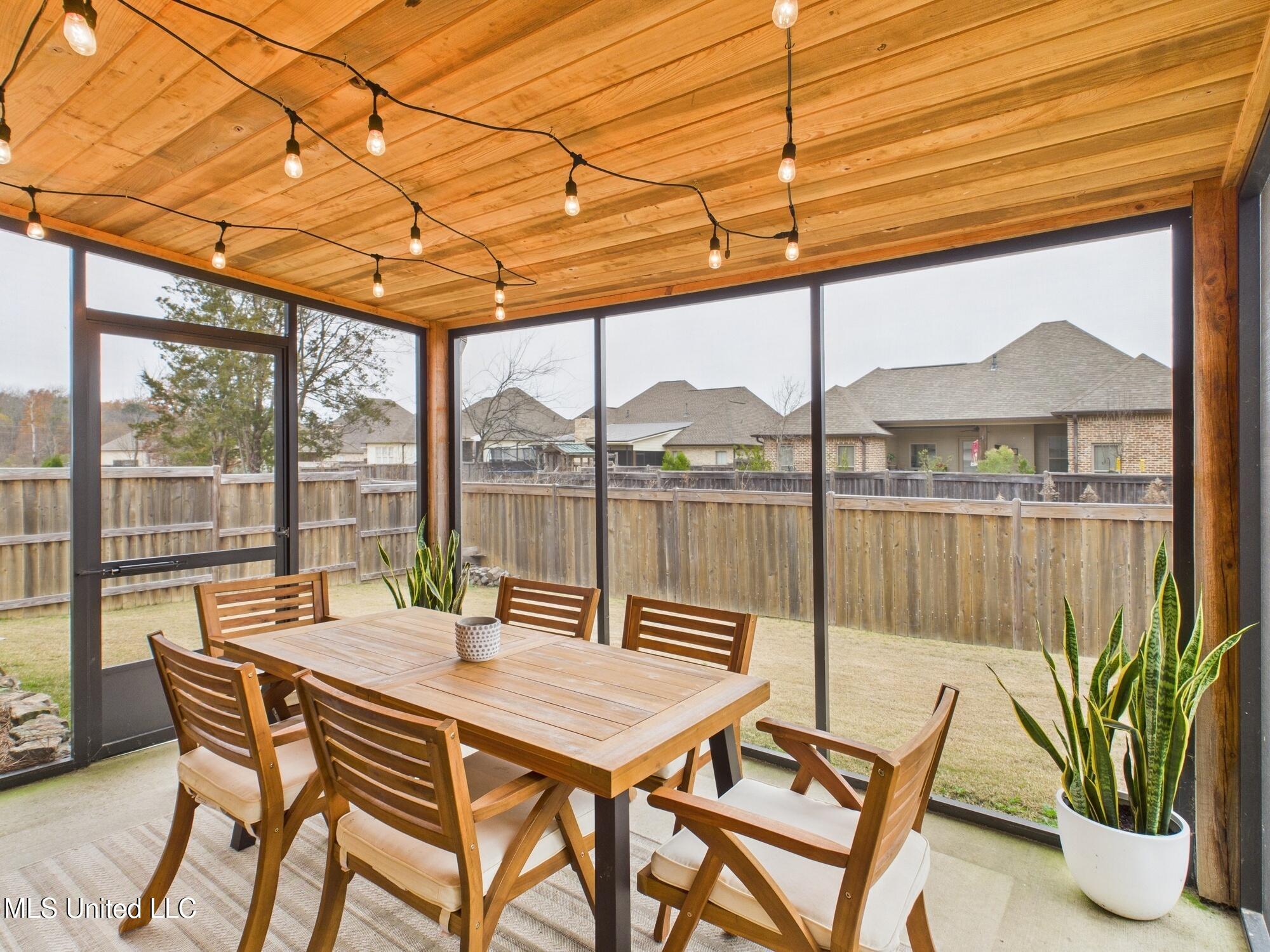 409 Pilot Circle