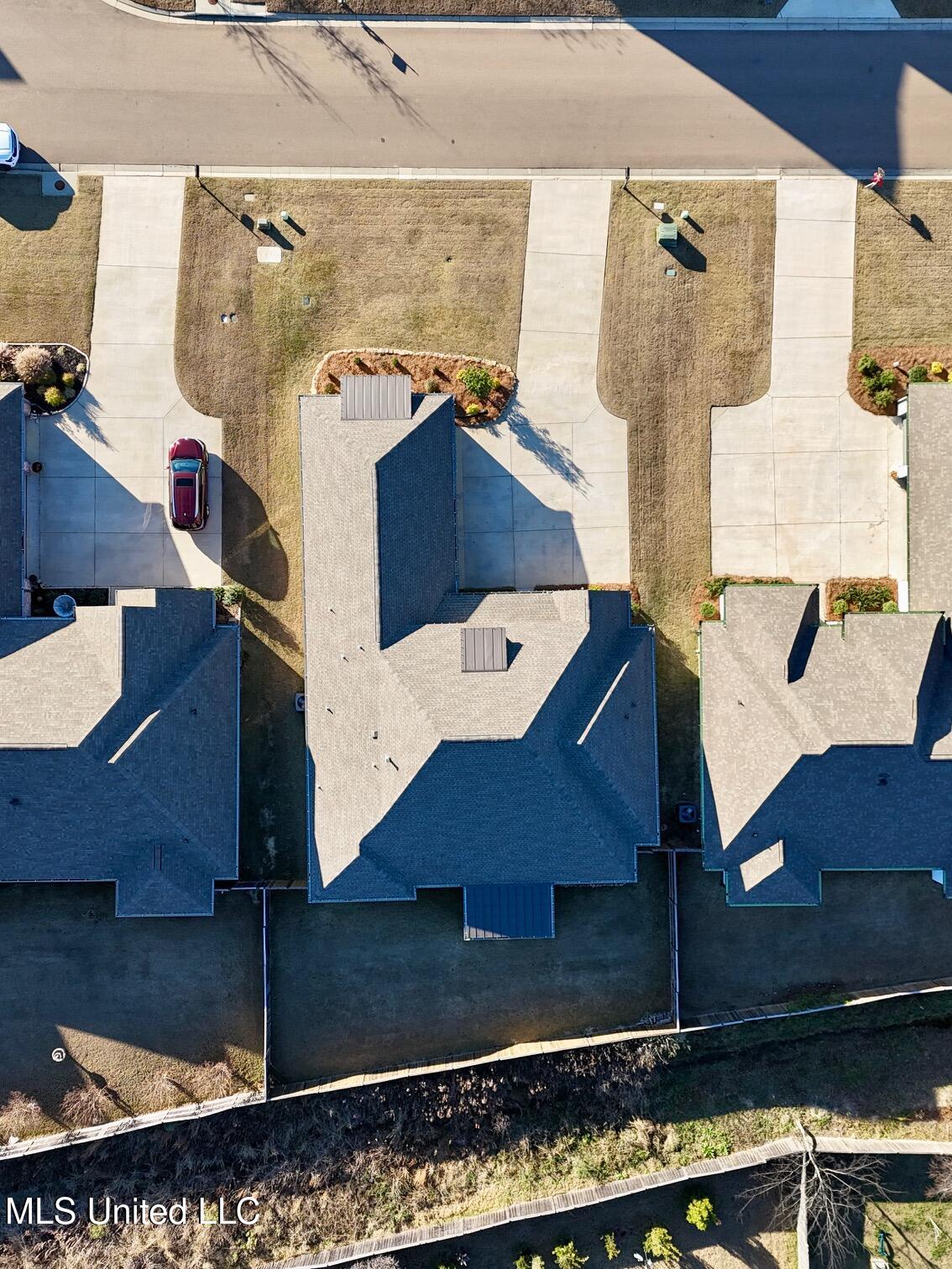 409 Pilot Circle
