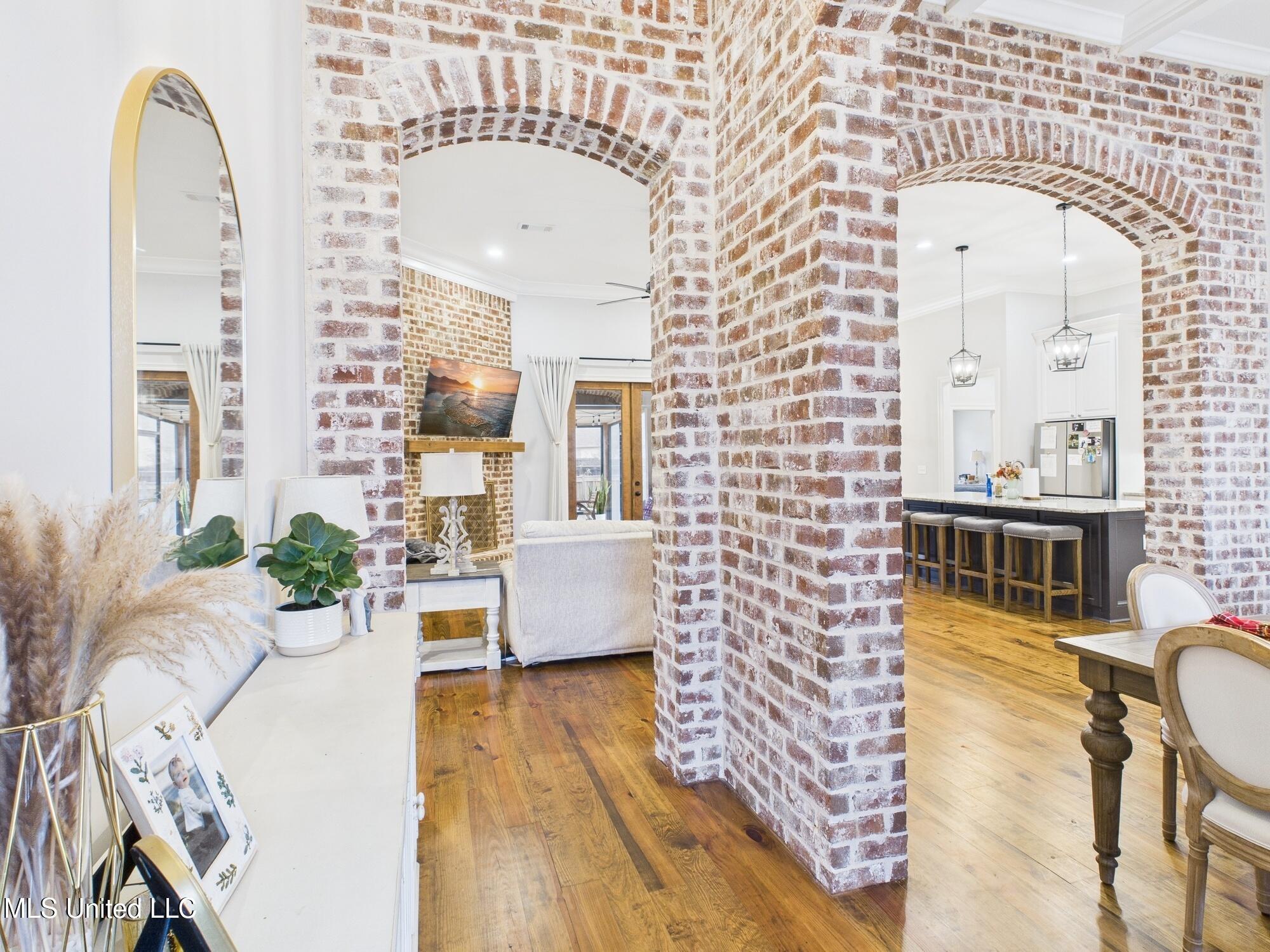 409 Pilot Circle