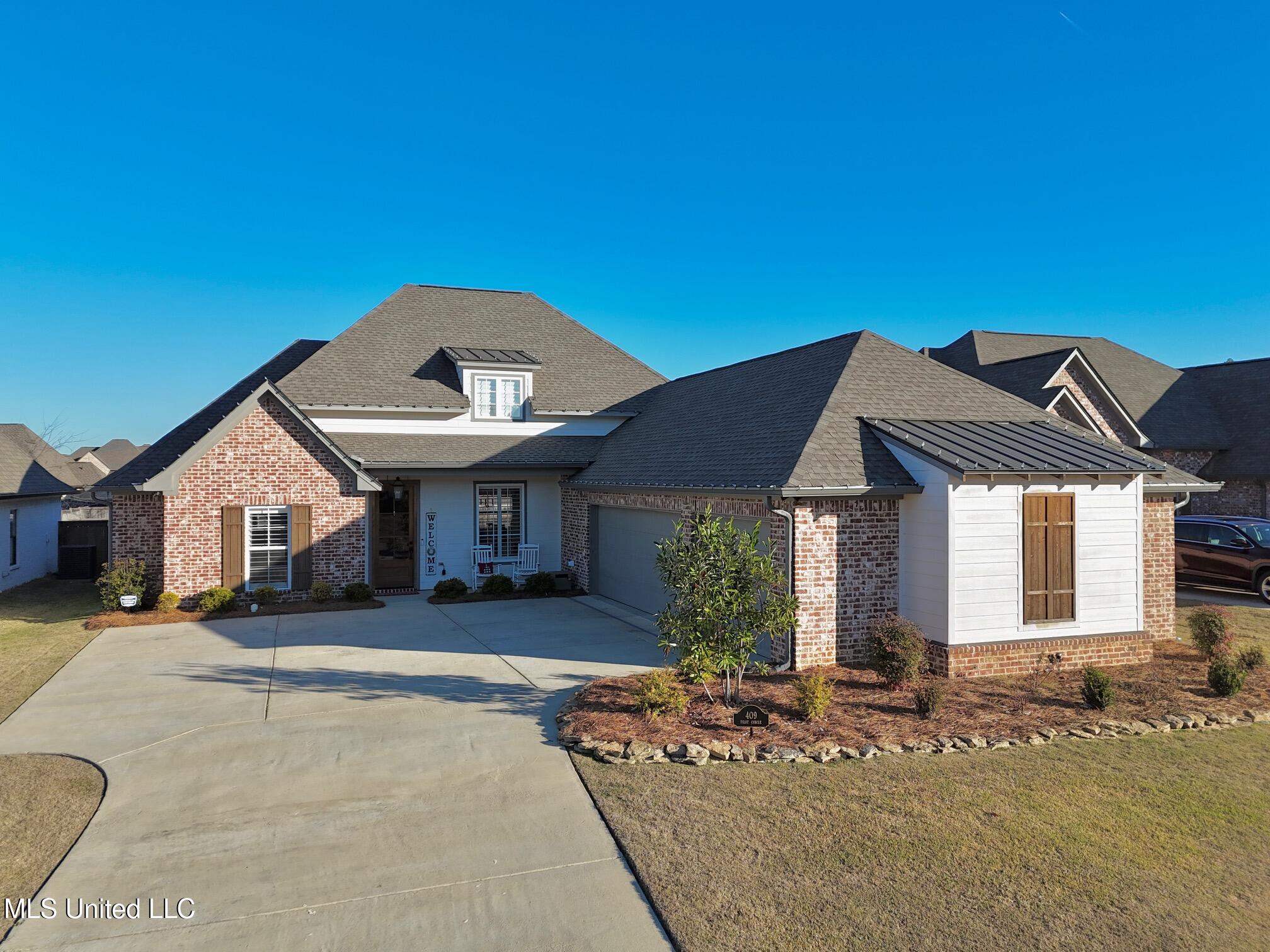 409 Pilot Circle