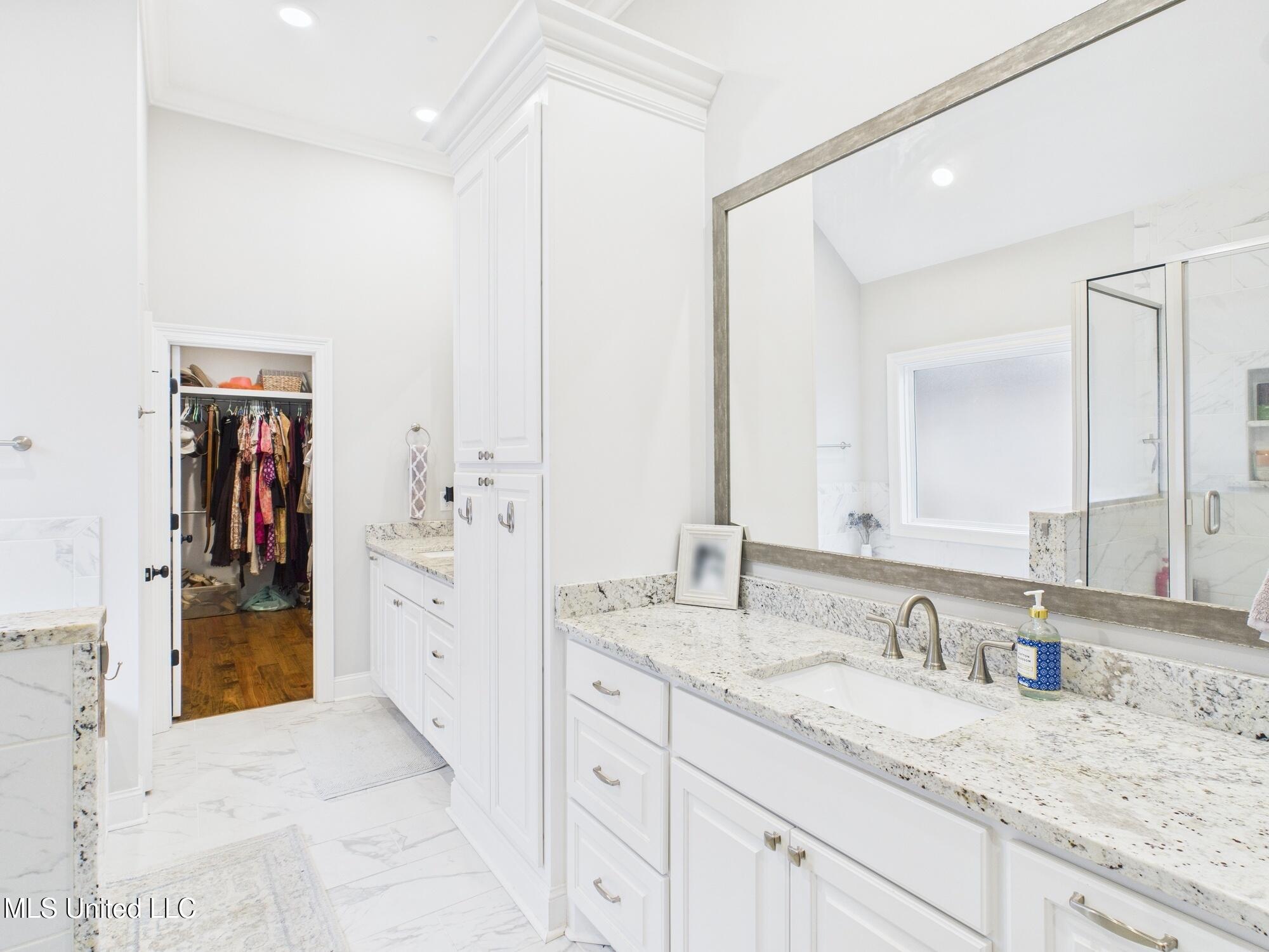 409 Pilot Circle