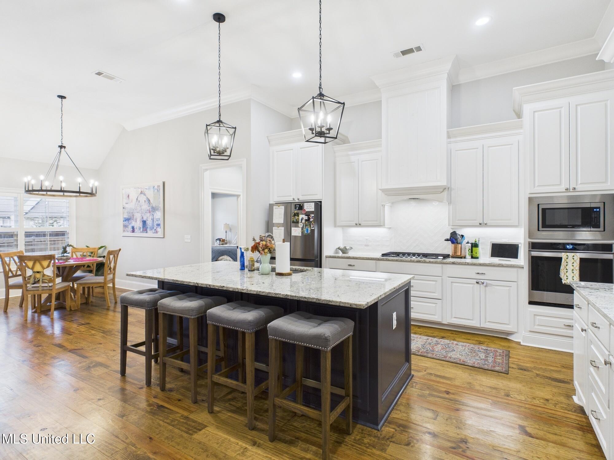 409 Pilot Circle