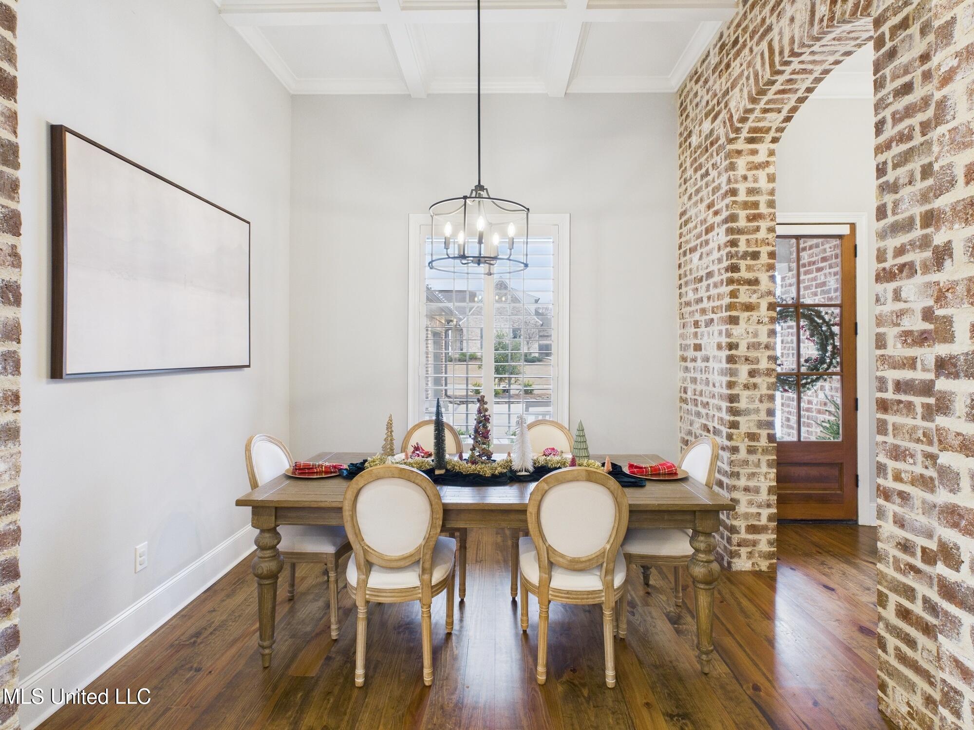 409 Pilot Circle
