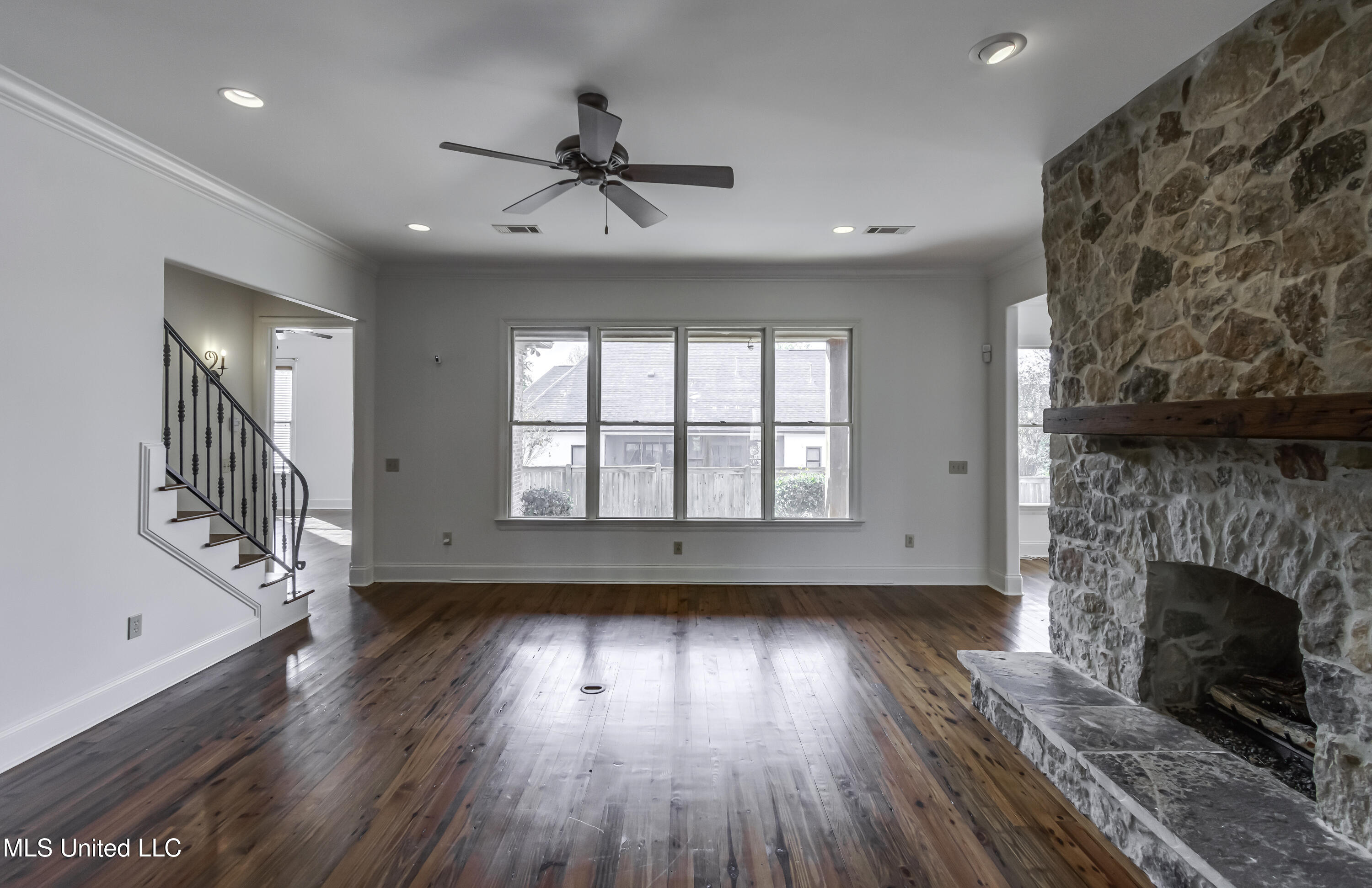 107 Northlake Lane