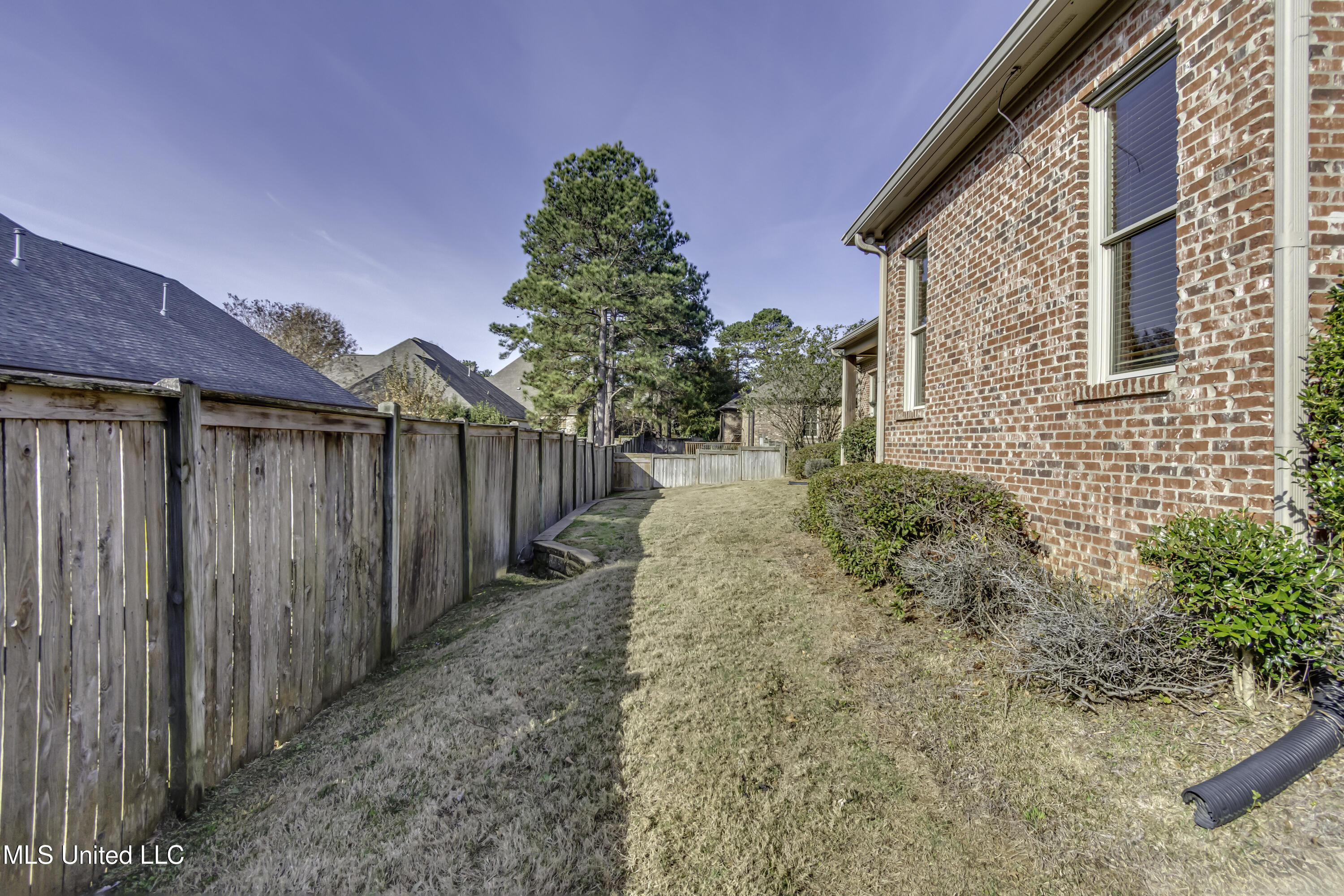 107 Northlake Lane
