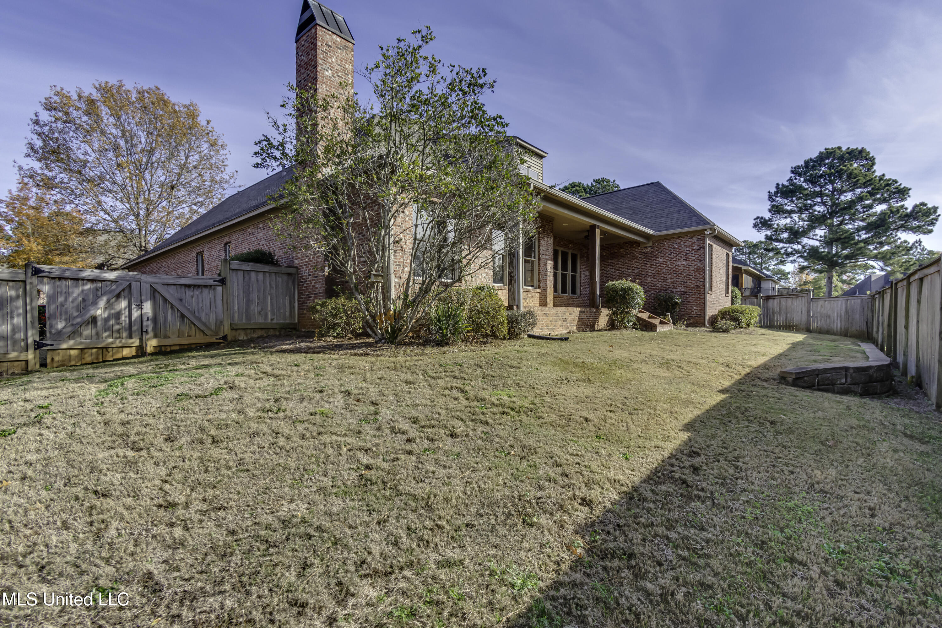 107 Northlake Lane