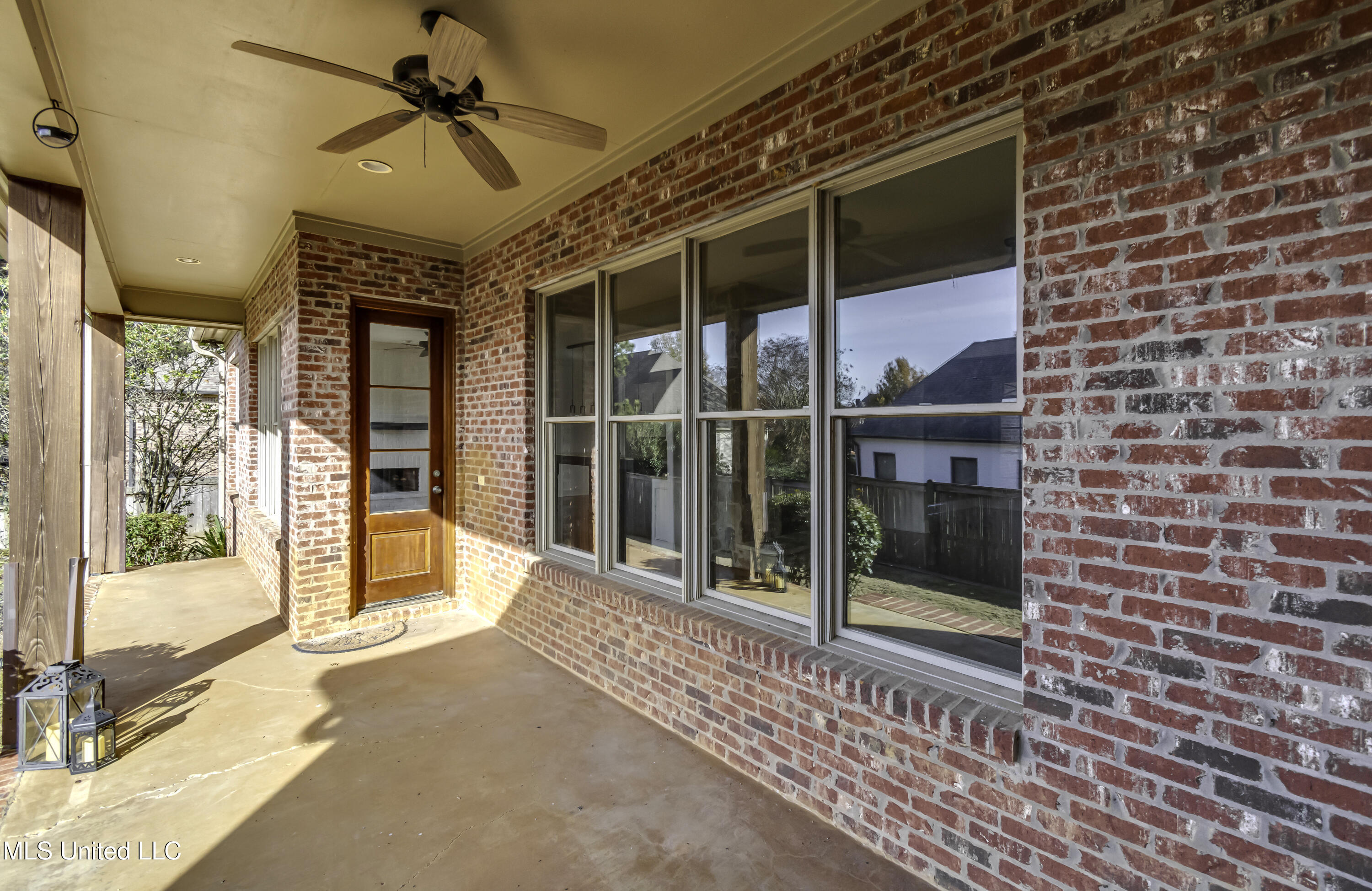 107 Northlake Lane