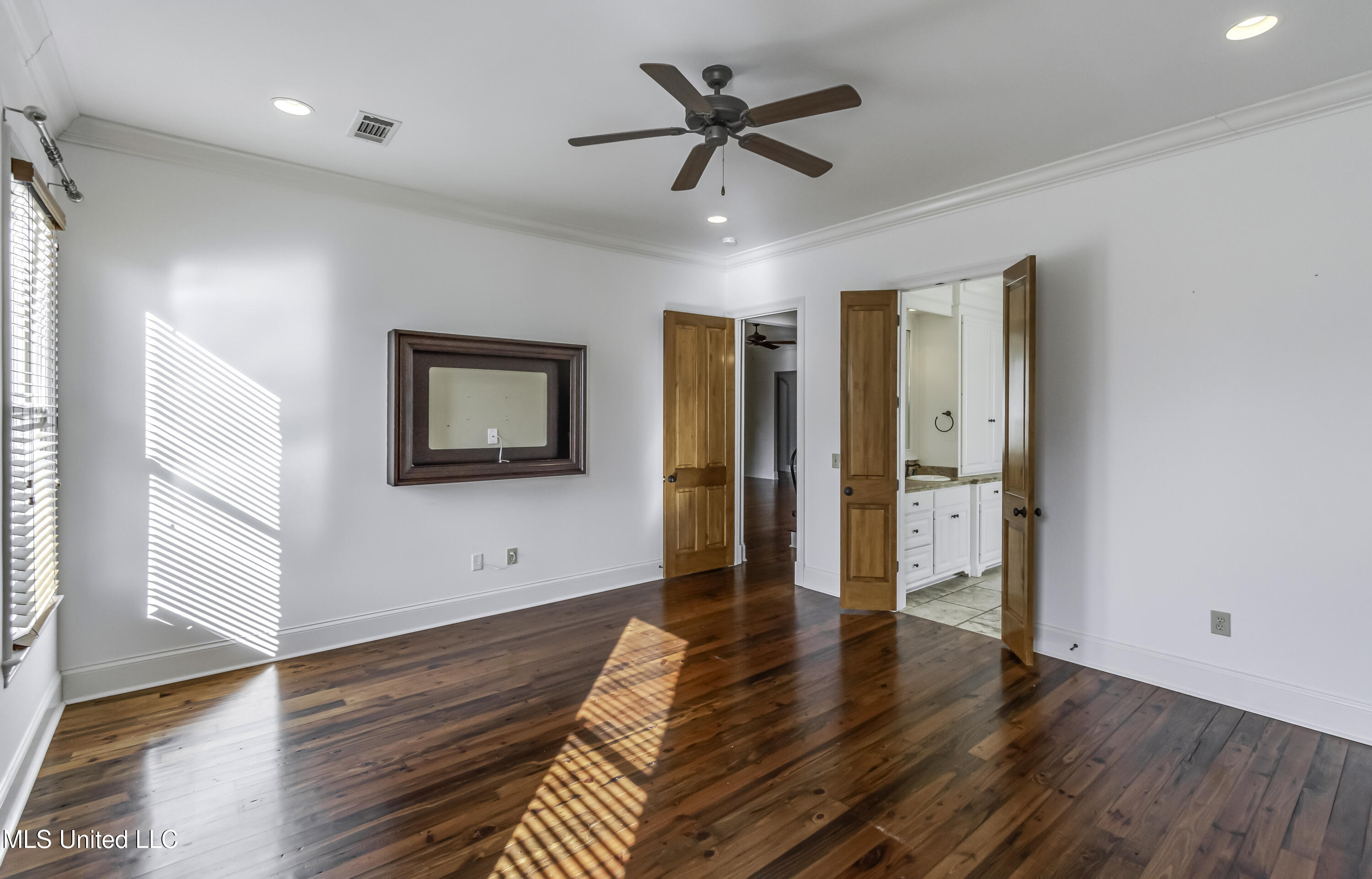 107 Northlake Lane