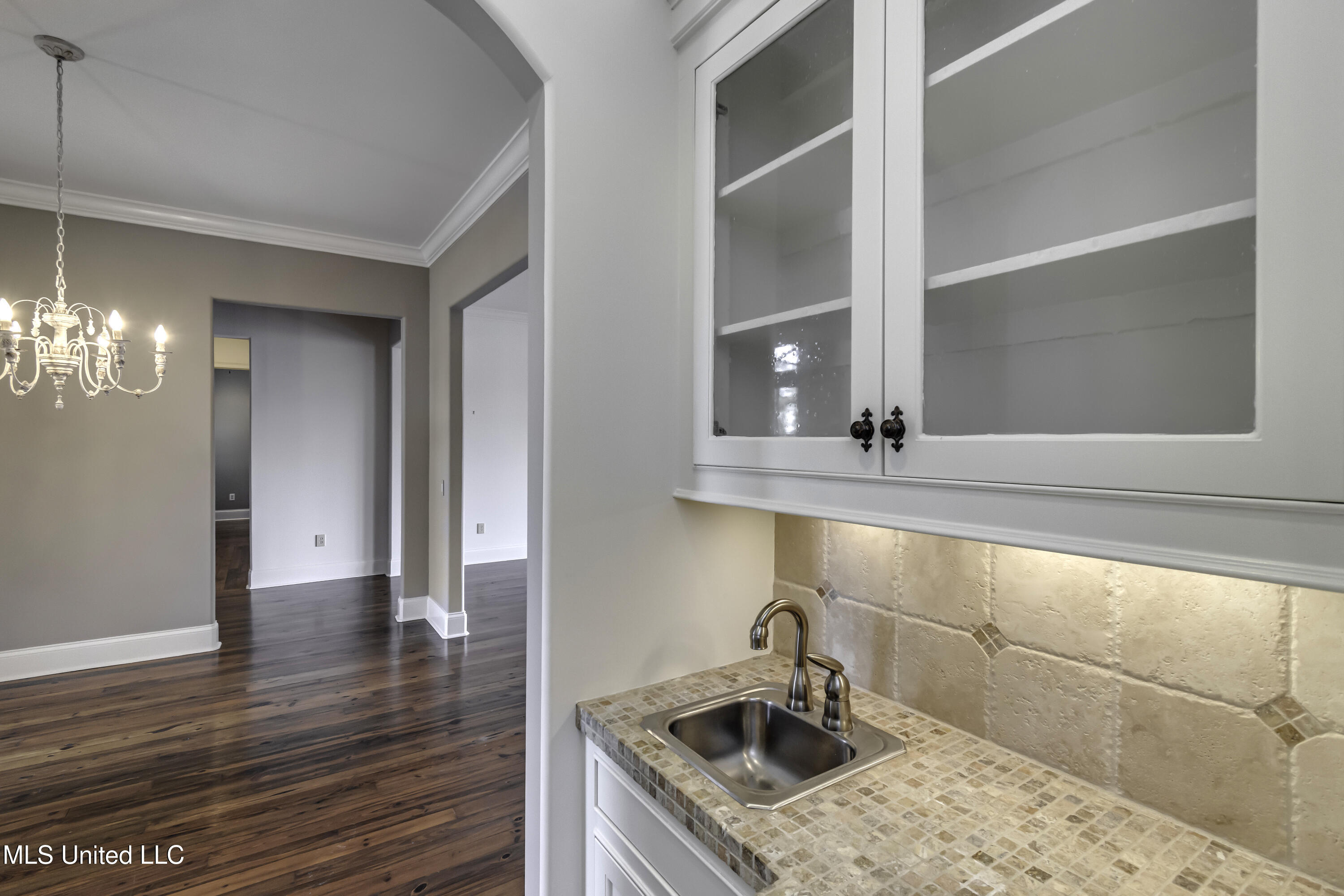107 Northlake Lane