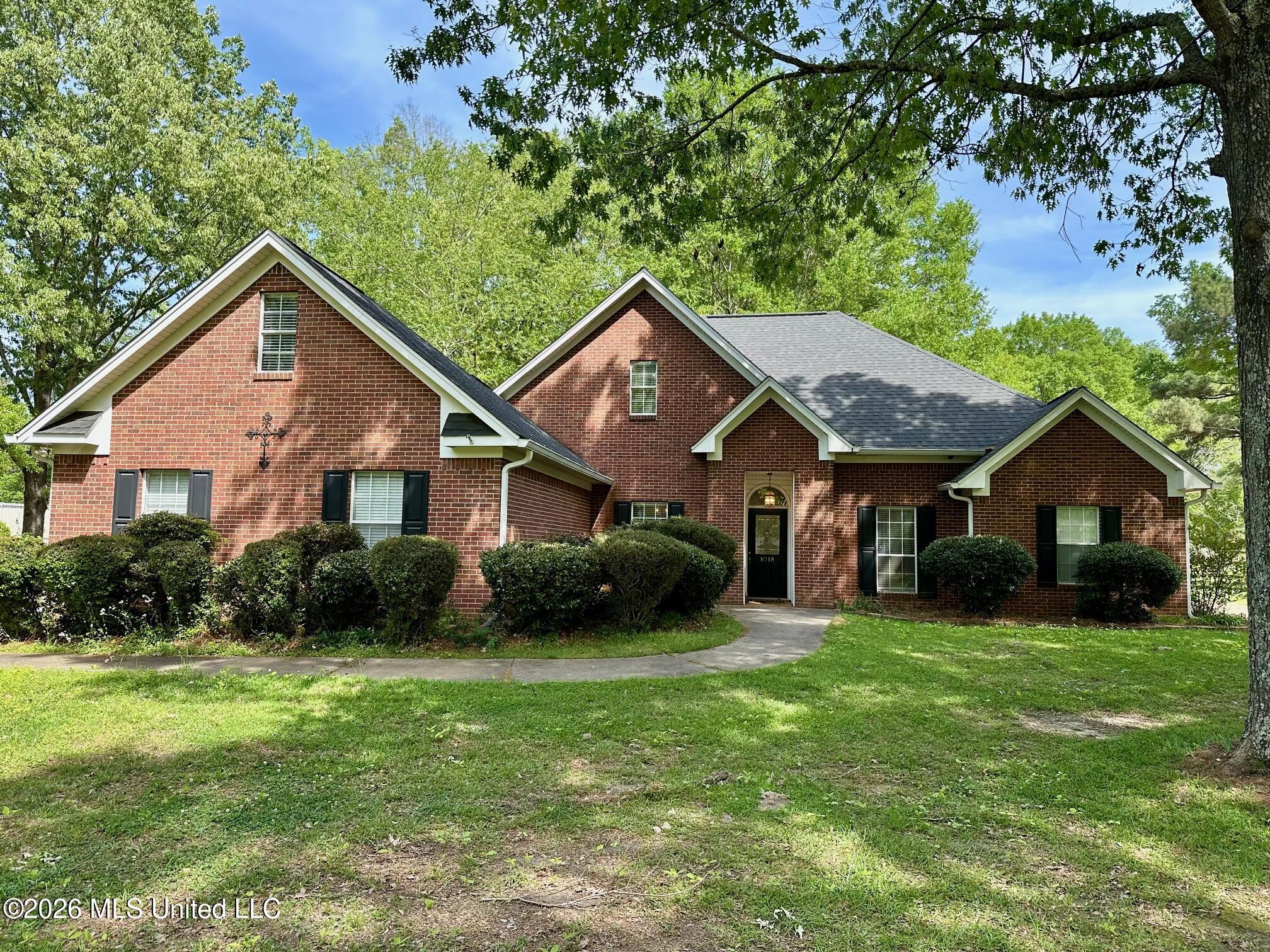 1018 S Old Highway 49